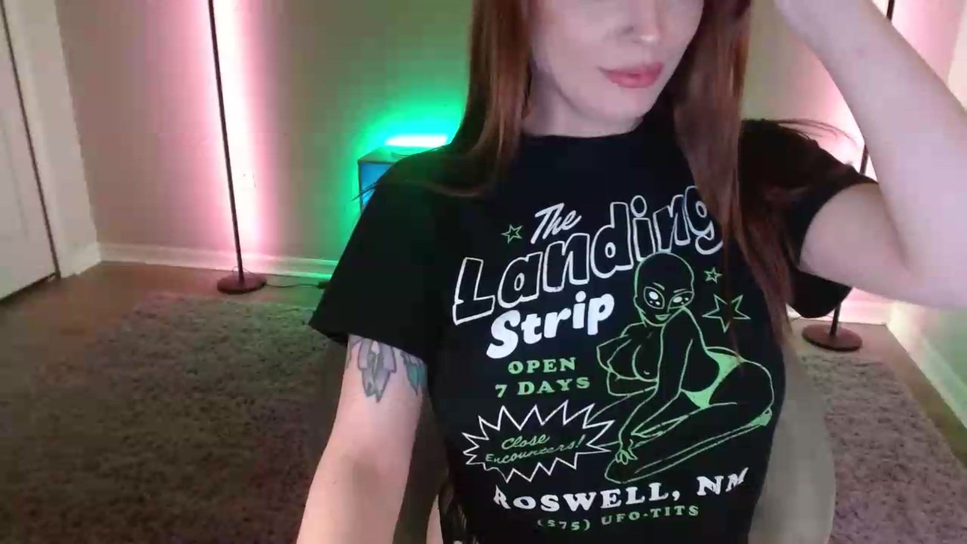 Gallery image thumbnail from DaniSlice's myfreecams stream on, 05/17/2026, 08:32 image 19 of 20