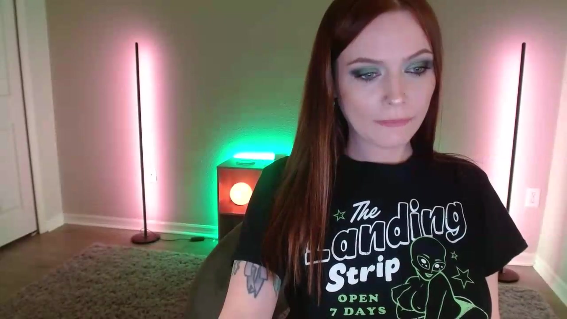 Gallery image thumbnail from DaniSlice's myfreecams stream on, 05/17/2026, 08:32 image 18 of 20
