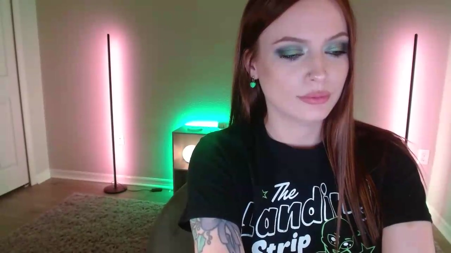 Gallery image thumbnail from DaniSlice's myfreecams stream on, 05/17/2026, 08:32 image 8 of 20