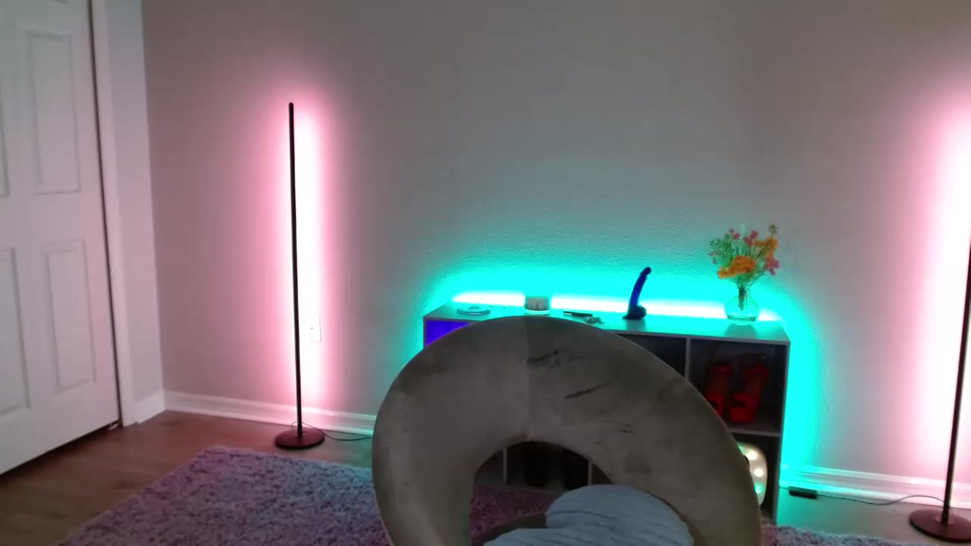 Gallery image thumbnail from DaniSlice's myfreecams stream on, 05/20/2026, 08:33 image 8 of 20