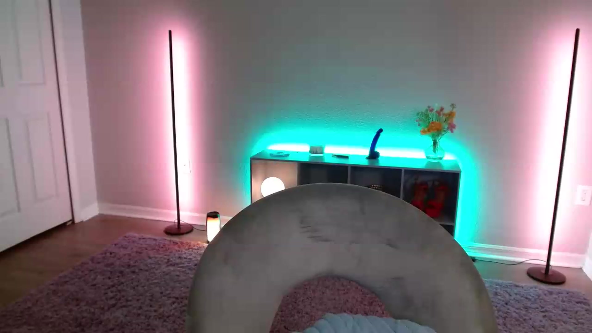 Gallery image thumbnail from DaniSlice's myfreecams stream on, 05/23/2026, 06:11 image 17 of 20