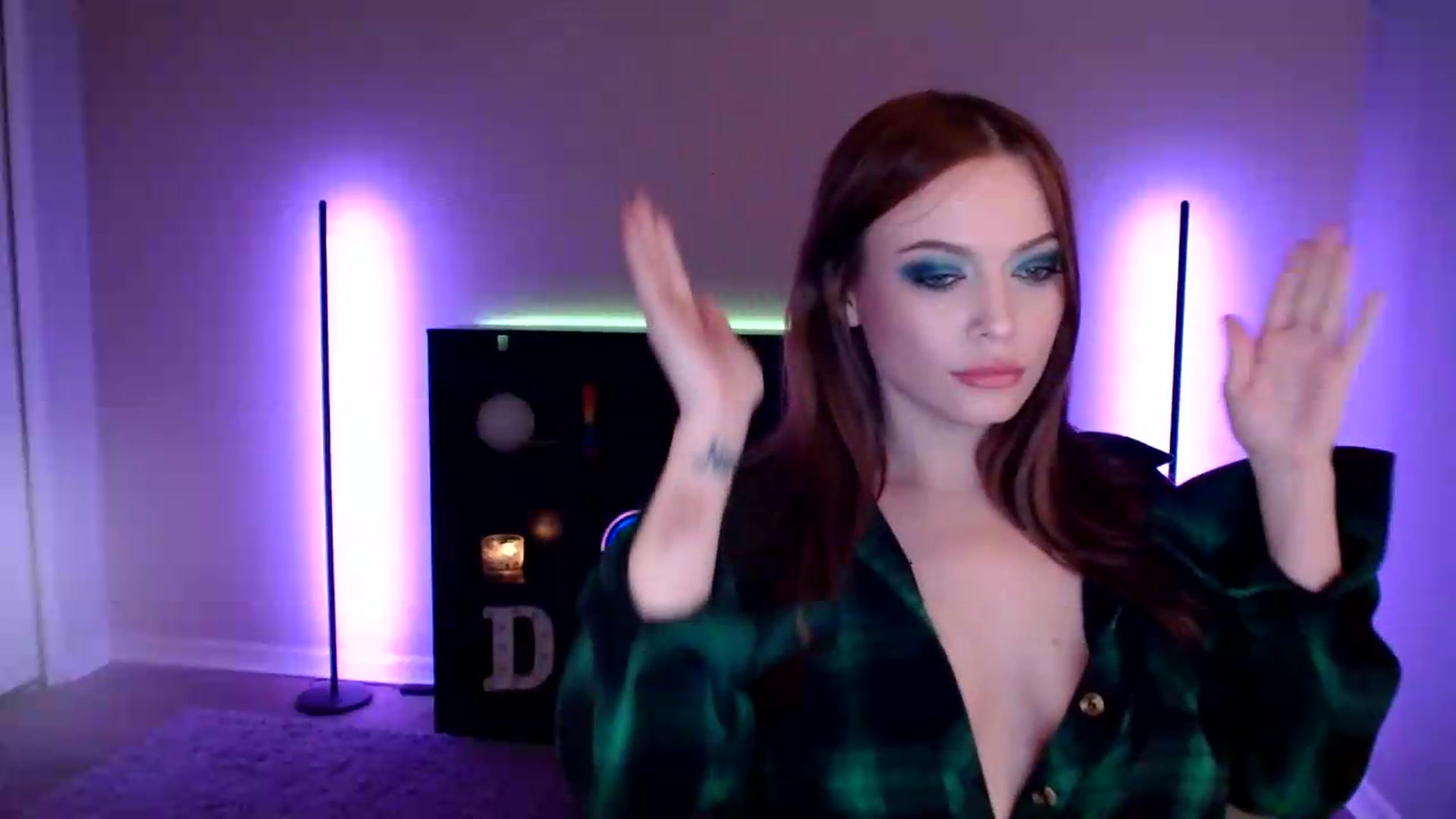 Gallery image thumbnail from DaniSlice's myfreecams stream on, 07/03/2026, 08:52 image 16 of 20