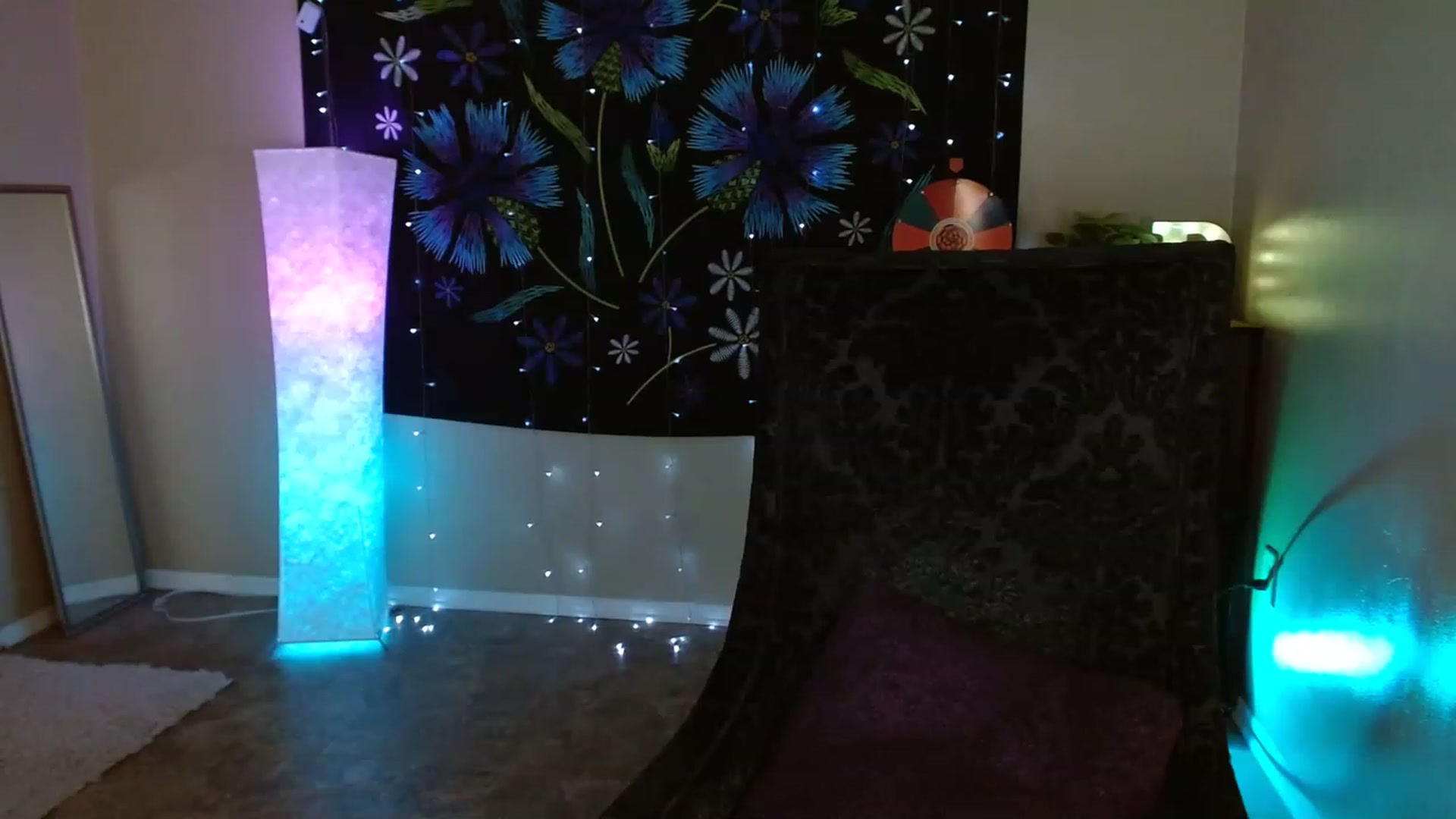 Gallery image thumbnail from DaniSpice's myfreecams stream on, 11/16/2022, 09:54 image 4 of 20