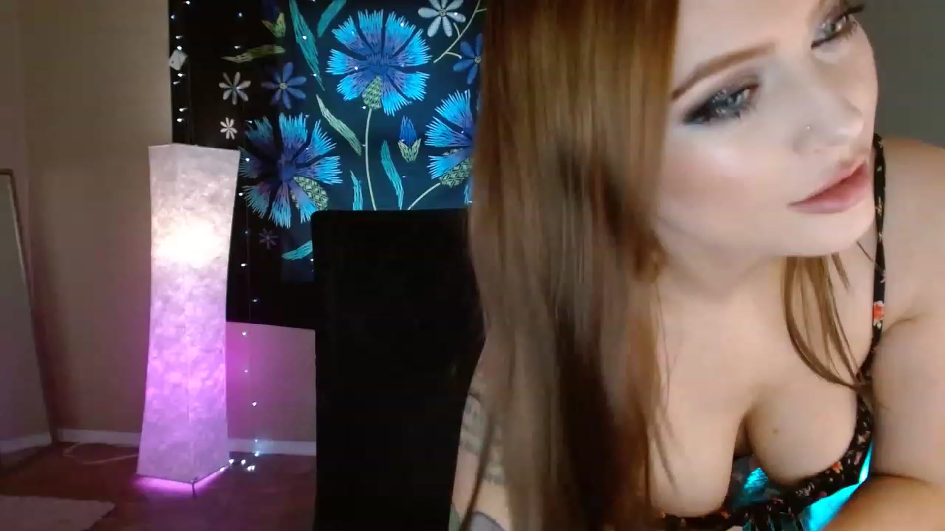 Gallery image thumbnail from DaniSpice's myfreecams stream on, 11/18/2022, 23:13 image 9 of 20