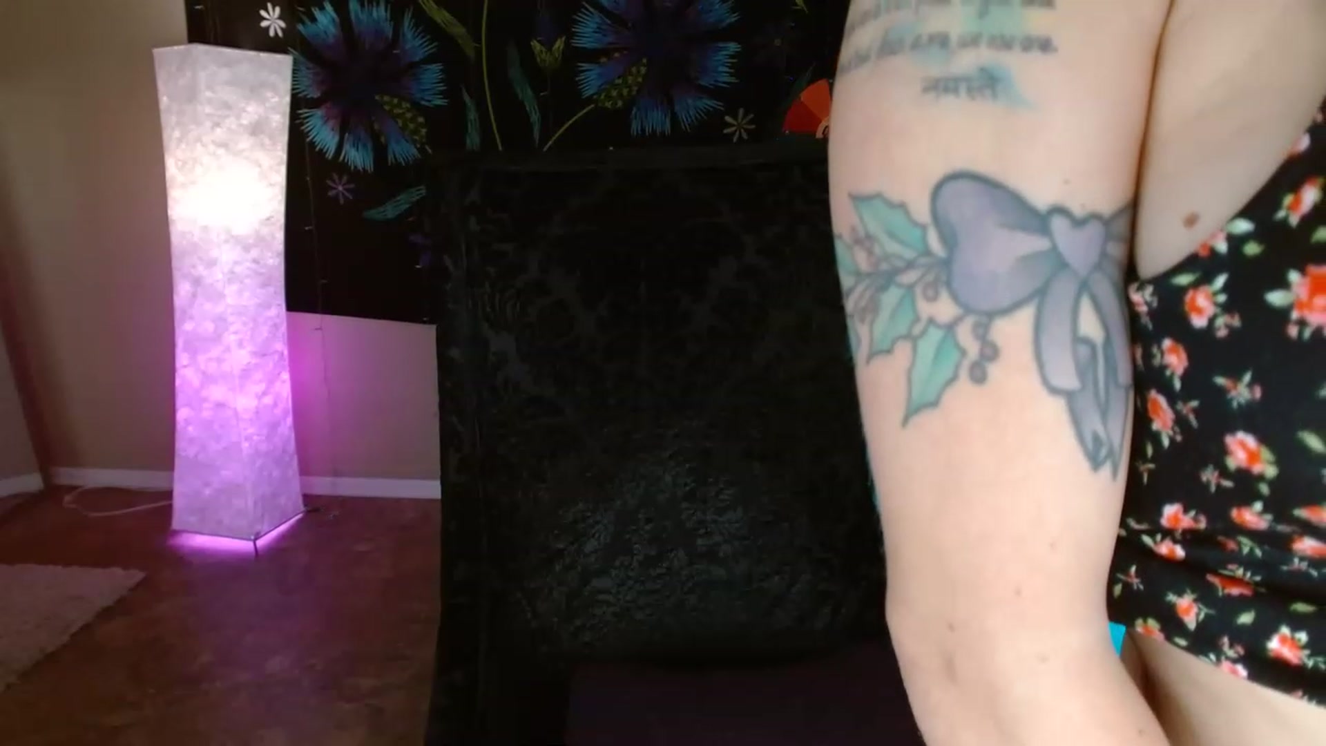 Gallery image thumbnail from DaniSpice's myfreecams stream on, 11/19/2022, 24:07 image 4 of 20