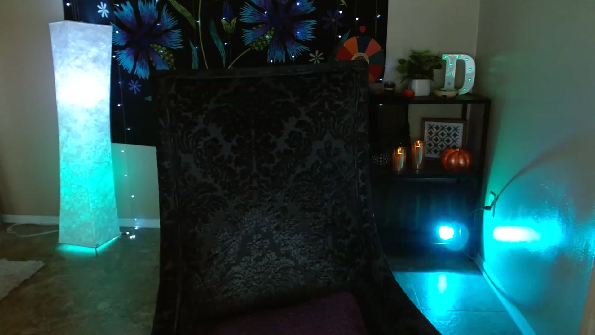 Gallery image thumbnail from DaniSpice's myfreecams stream on, 11/19/2022, 22:54 image 18 of 20
