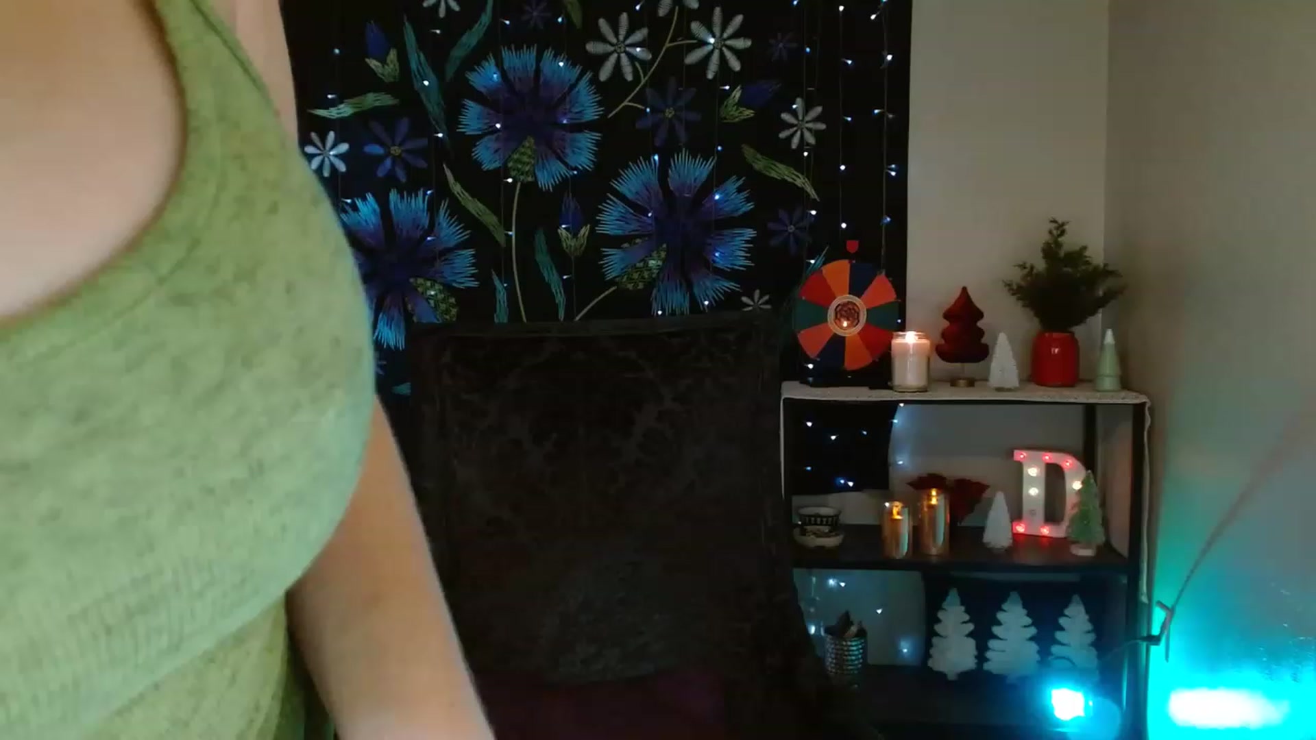 Gallery image thumbnail from DaniSpice's myfreecams stream on, 11/23/2022, 08:47 image 12 of 20