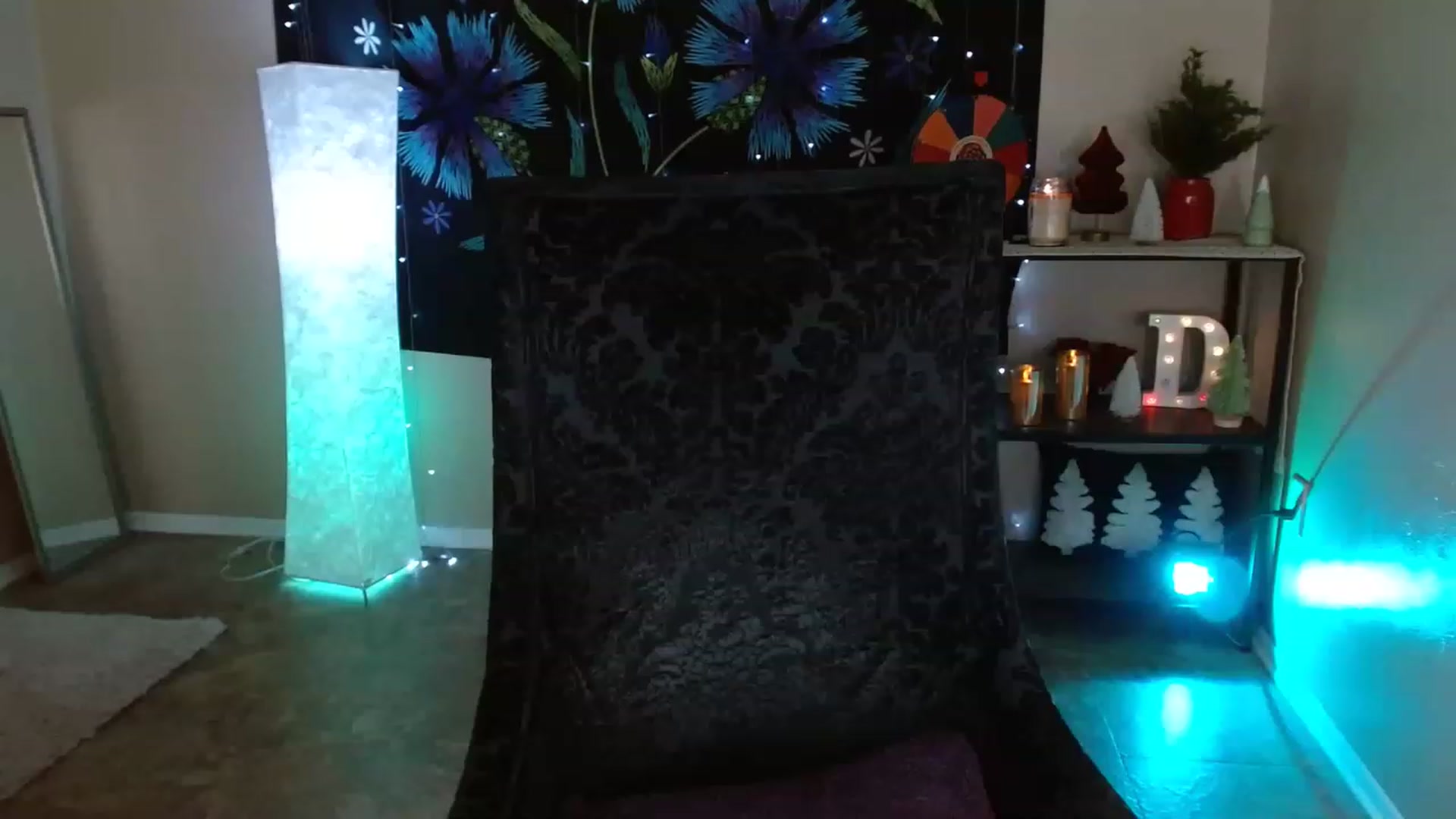 Gallery image thumbnail from DaniSpice's myfreecams stream on, 11/24/2022, 08:32 image 7 of 20