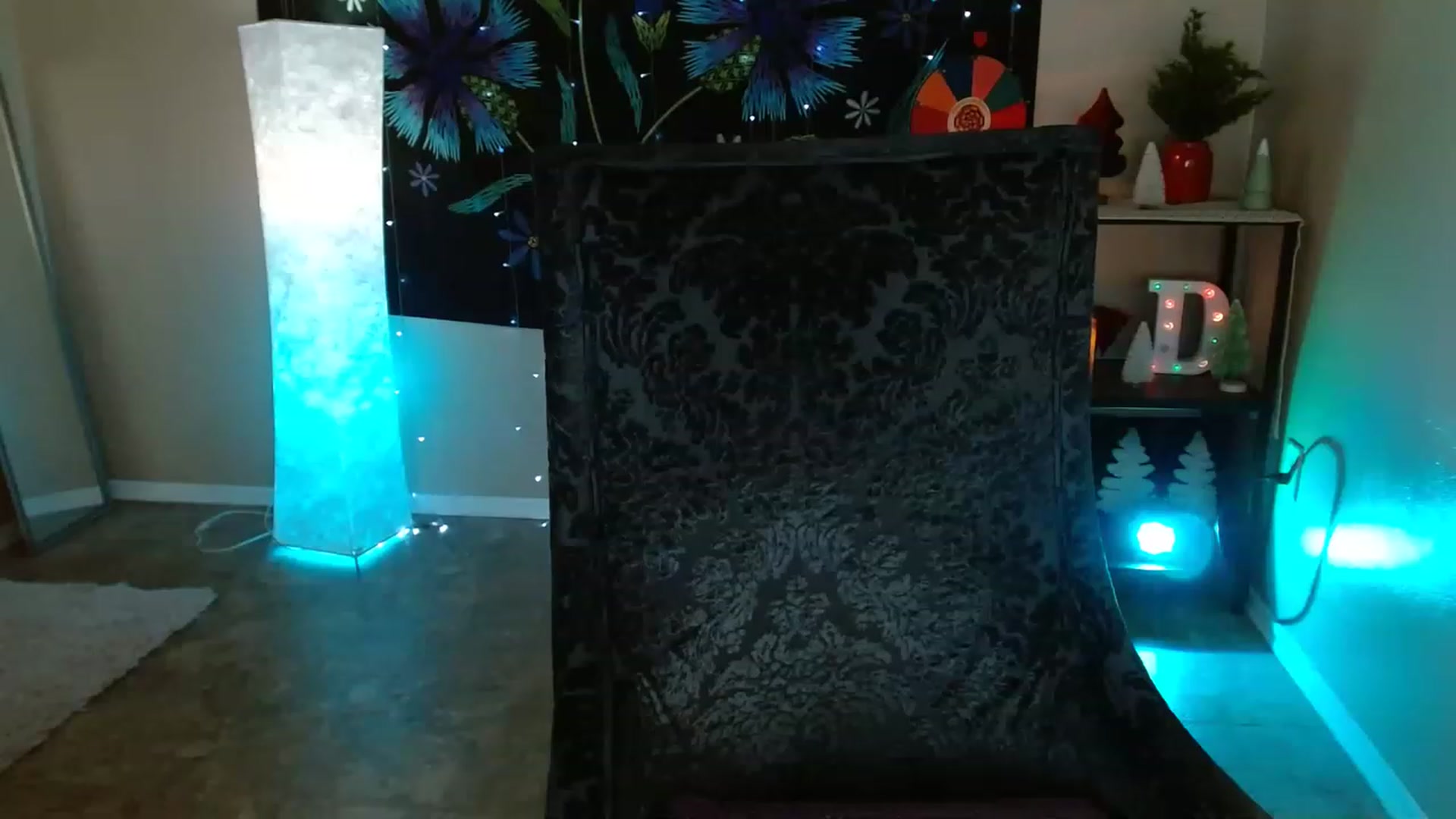 Gallery image thumbnail from DaniSpice's myfreecams stream on, 11/28/2022, 08:38 image 2 of 20