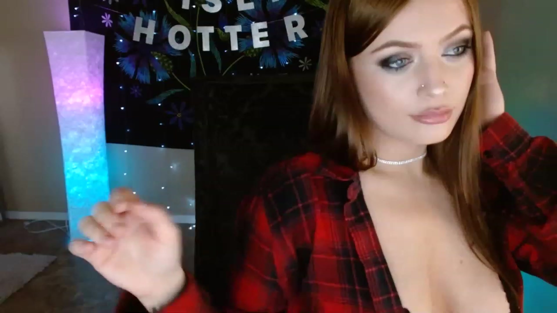 Gallery image thumbnail from DaniSpice's myfreecams stream on, 12/10/2022, 07:36 image 2 of 20
