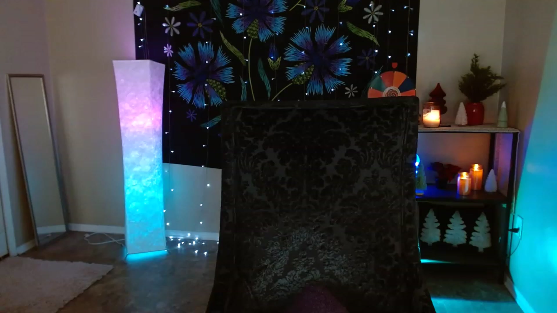 Gallery image thumbnail from DaniSpice's myfreecams stream on, 12/11/2022, 07:37 image 8 of 20