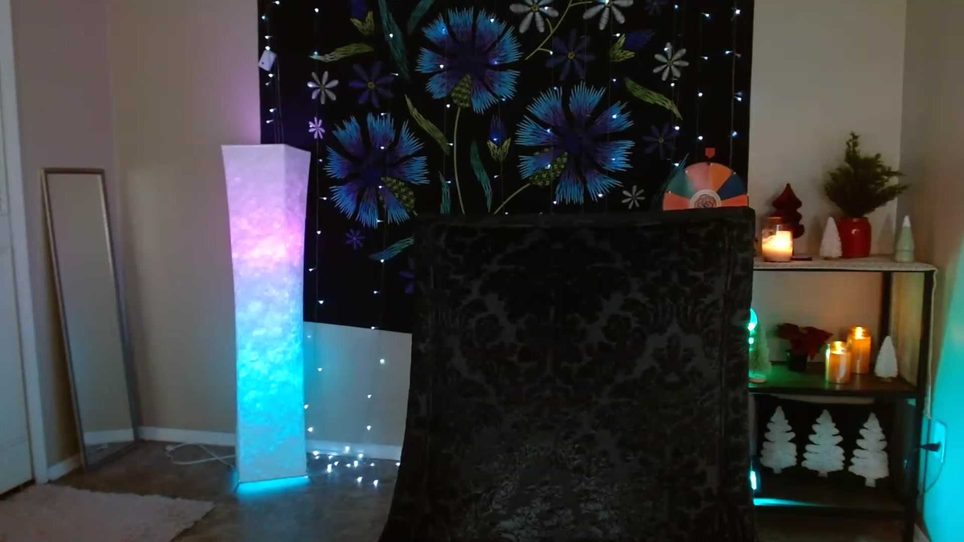 Gallery image thumbnail from DaniSpice's myfreecams stream on, 12/11/2022, 07:37 image 19 of 20