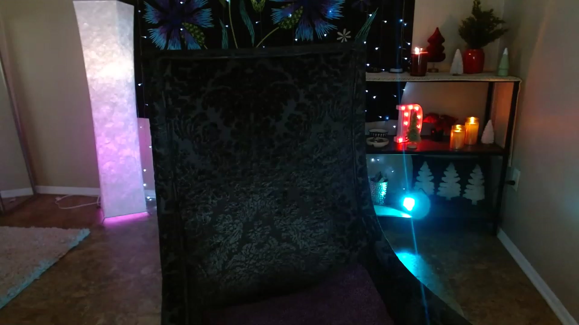 Gallery image thumbnail from DaniSpice's myfreecams stream on, 12/15/2022, 06:32 image 11 of 20