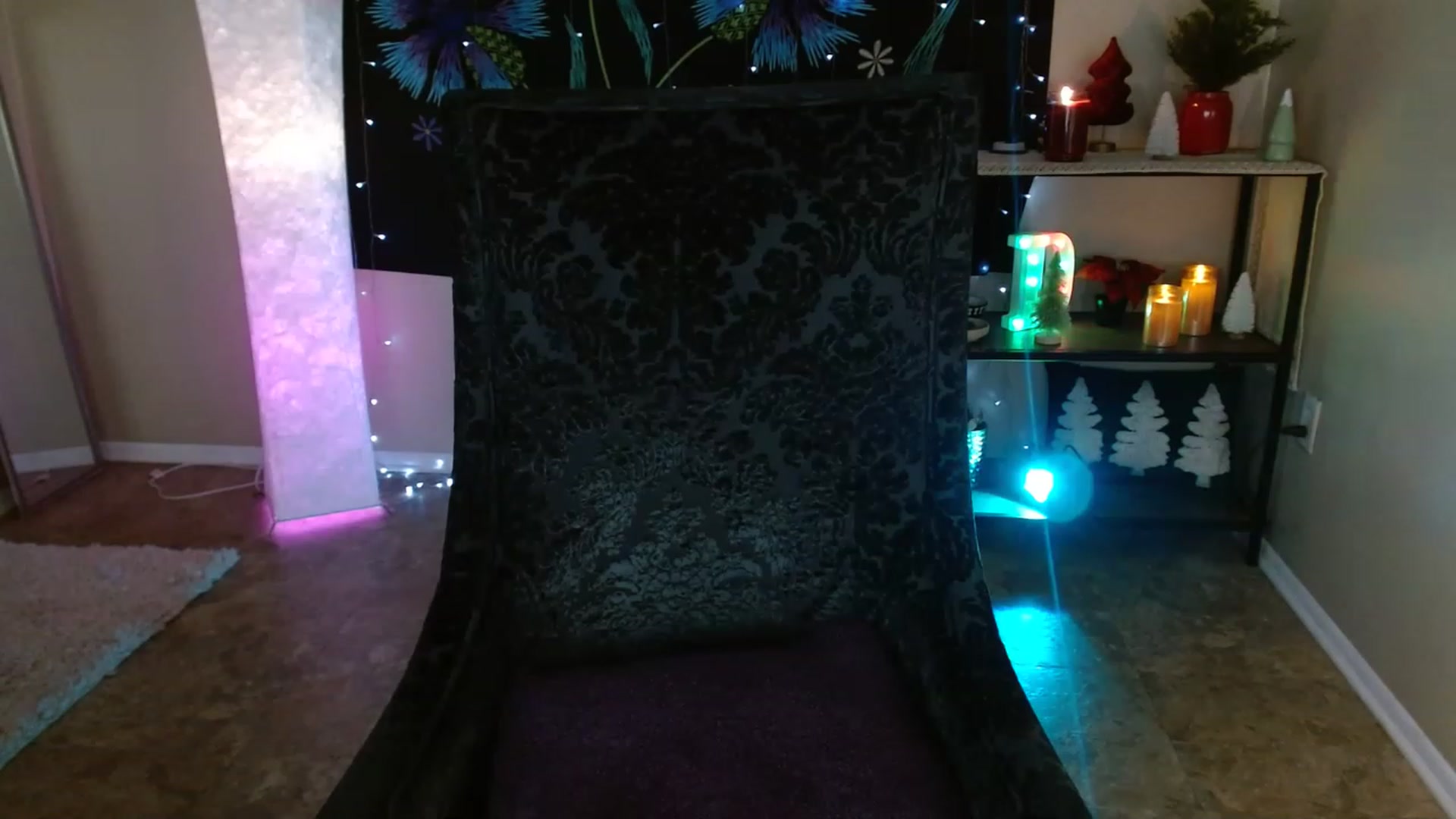 Gallery image thumbnail from DaniSpice's myfreecams stream on, 12/15/2022, 06:53 image 19 of 20