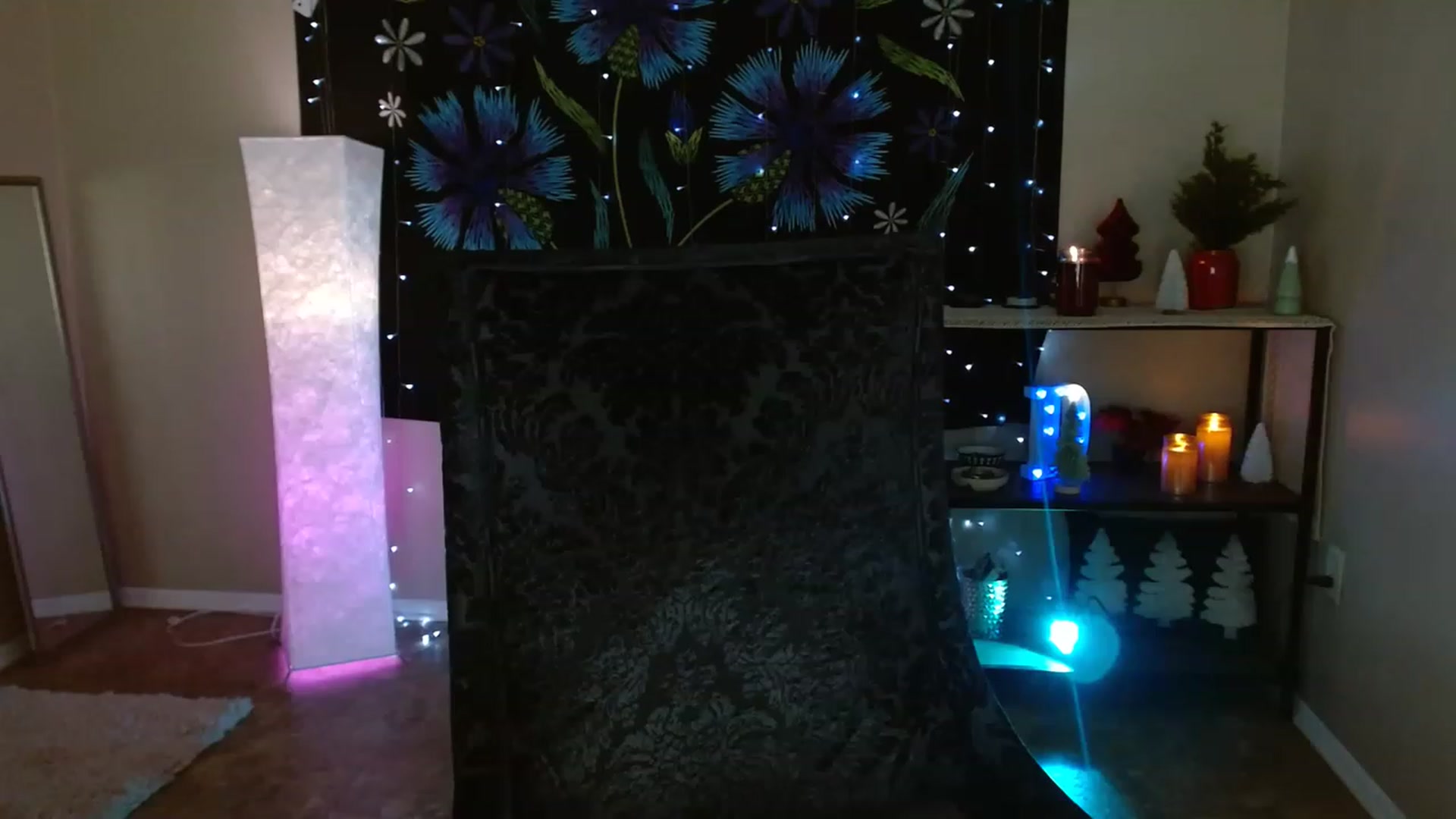 Gallery image thumbnail from DaniSpice's myfreecams stream on, 12/15/2022, 11:29 image 6 of 20