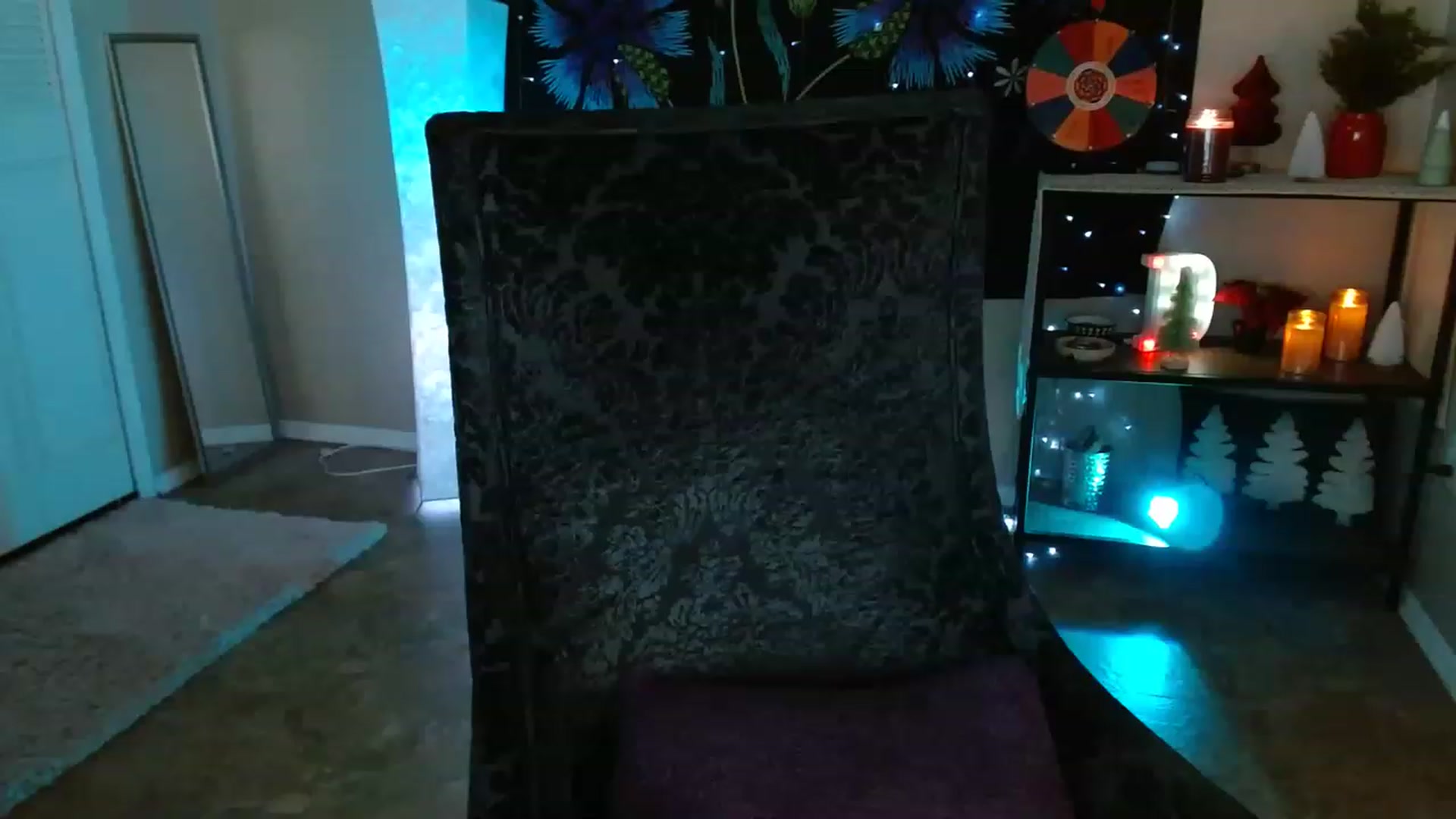 Gallery image thumbnail from DaniSpice's myfreecams stream on, 12/18/2022, 06:45 image 13 of 20