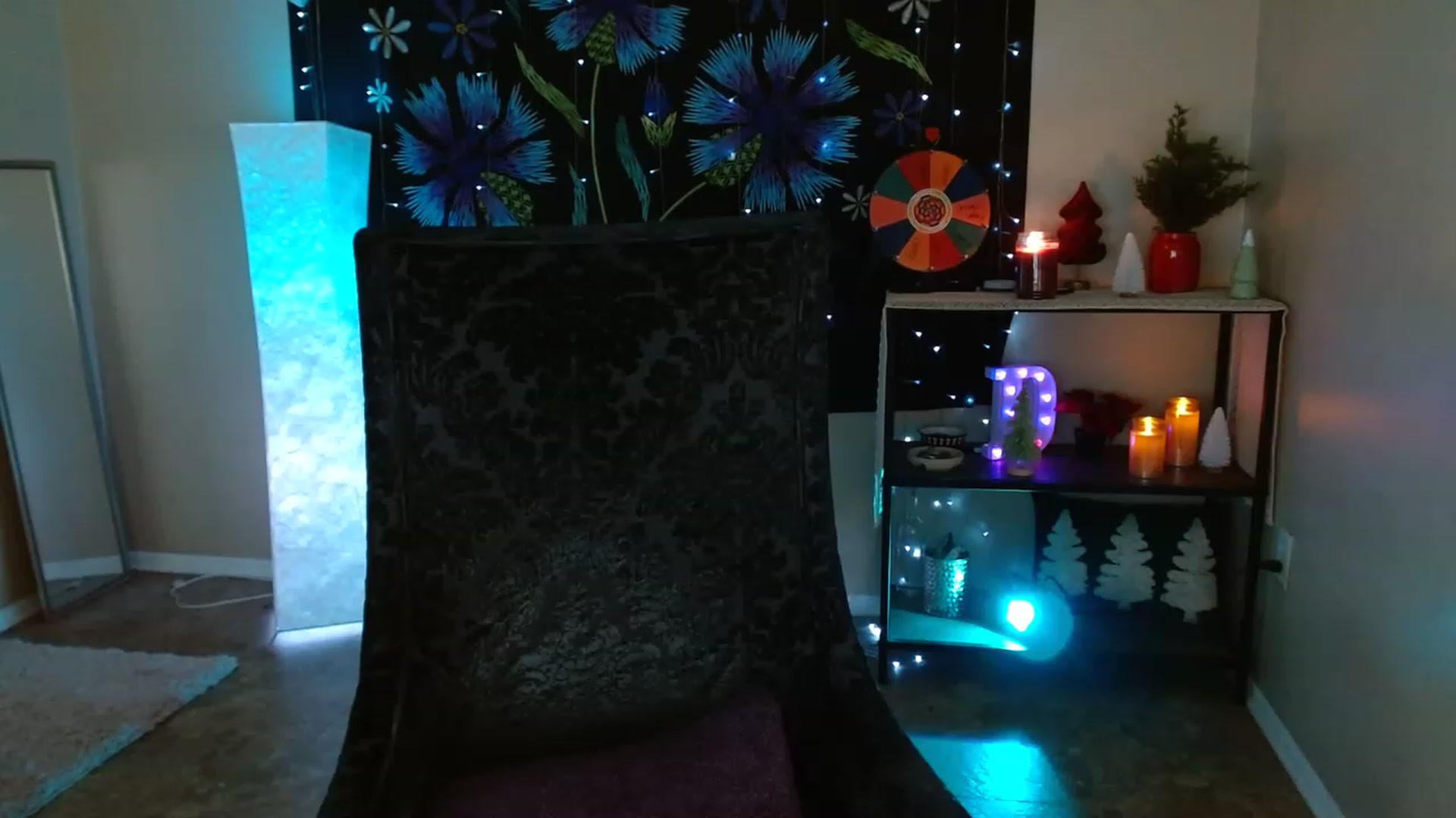 Gallery image thumbnail from DaniSpice's myfreecams stream on, 12/18/2022, 11:27 image 19 of 20