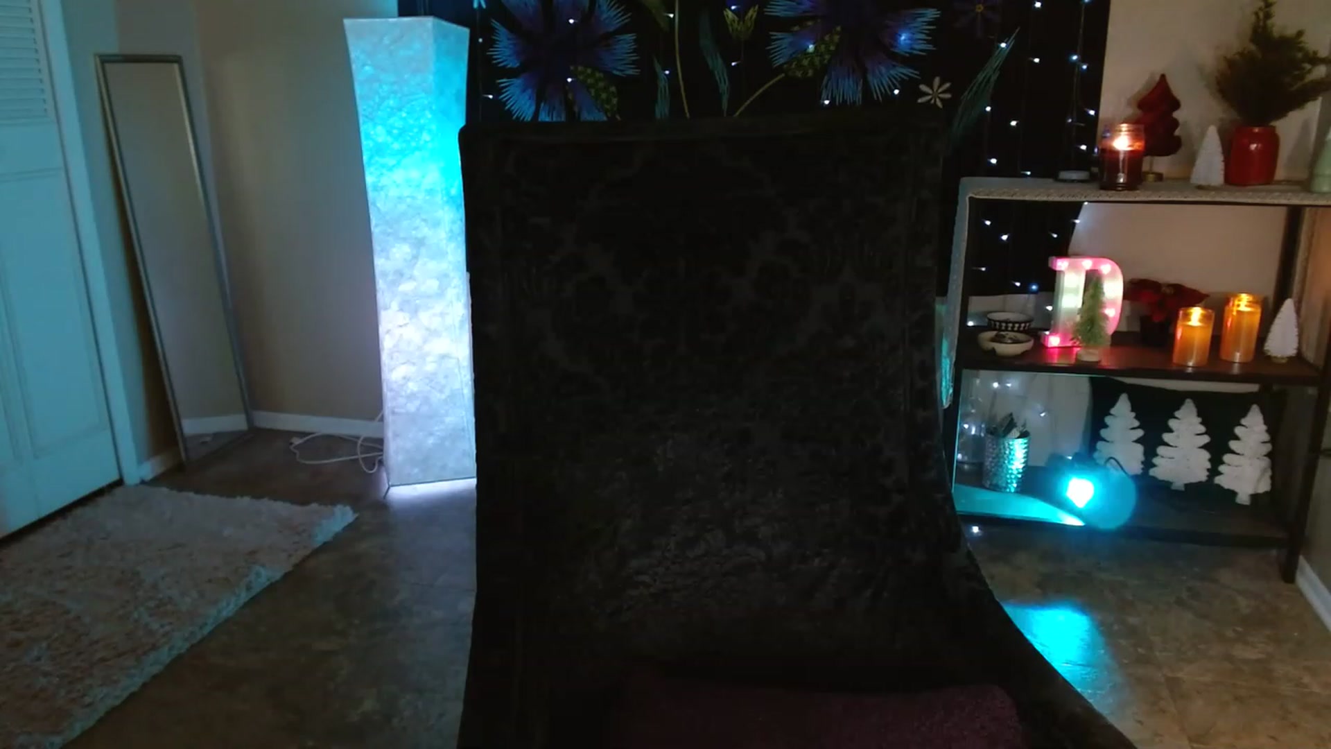 Gallery image thumbnail from DaniSpice's myfreecams stream on, 12/20/2022, 09:08 image 18 of 20
