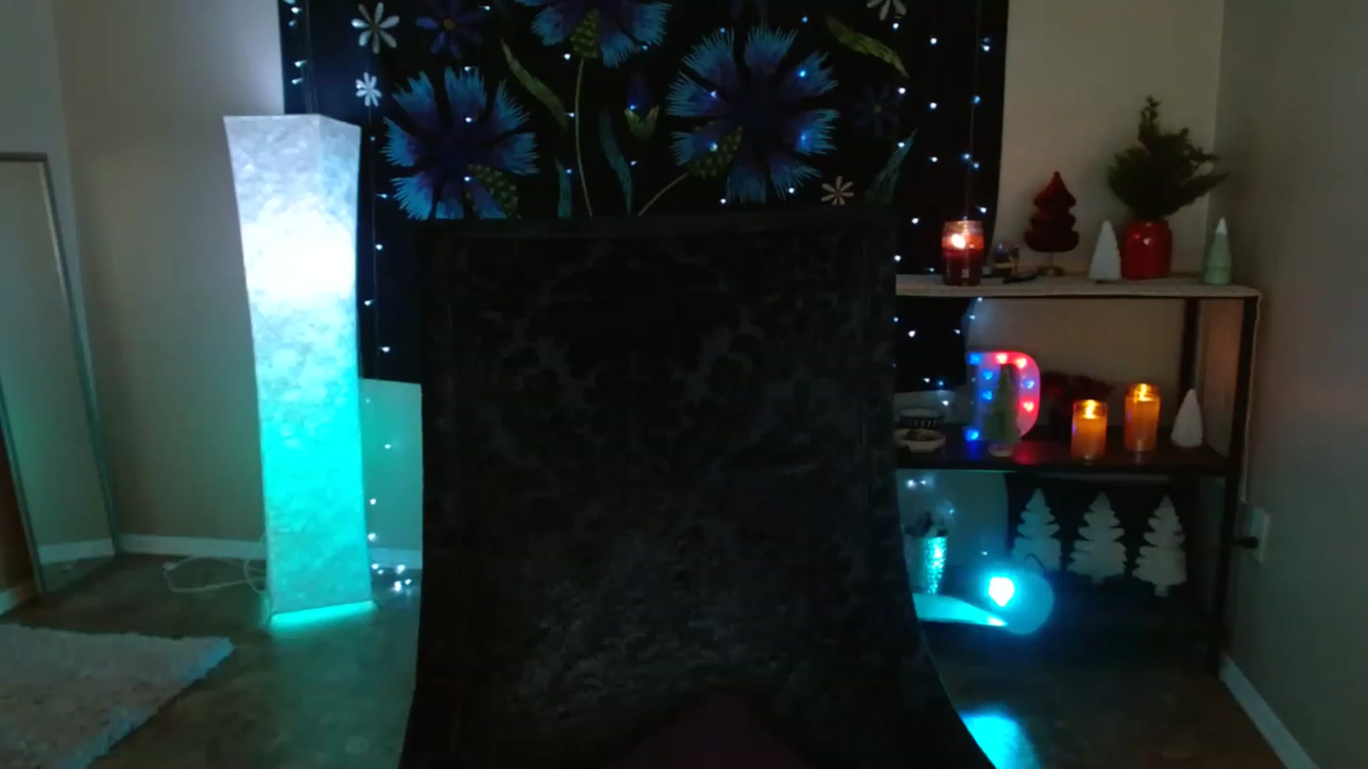 Gallery image thumbnail from DaniSpice's myfreecams stream on, 12/21/2022, 07:18 image 14 of 20
