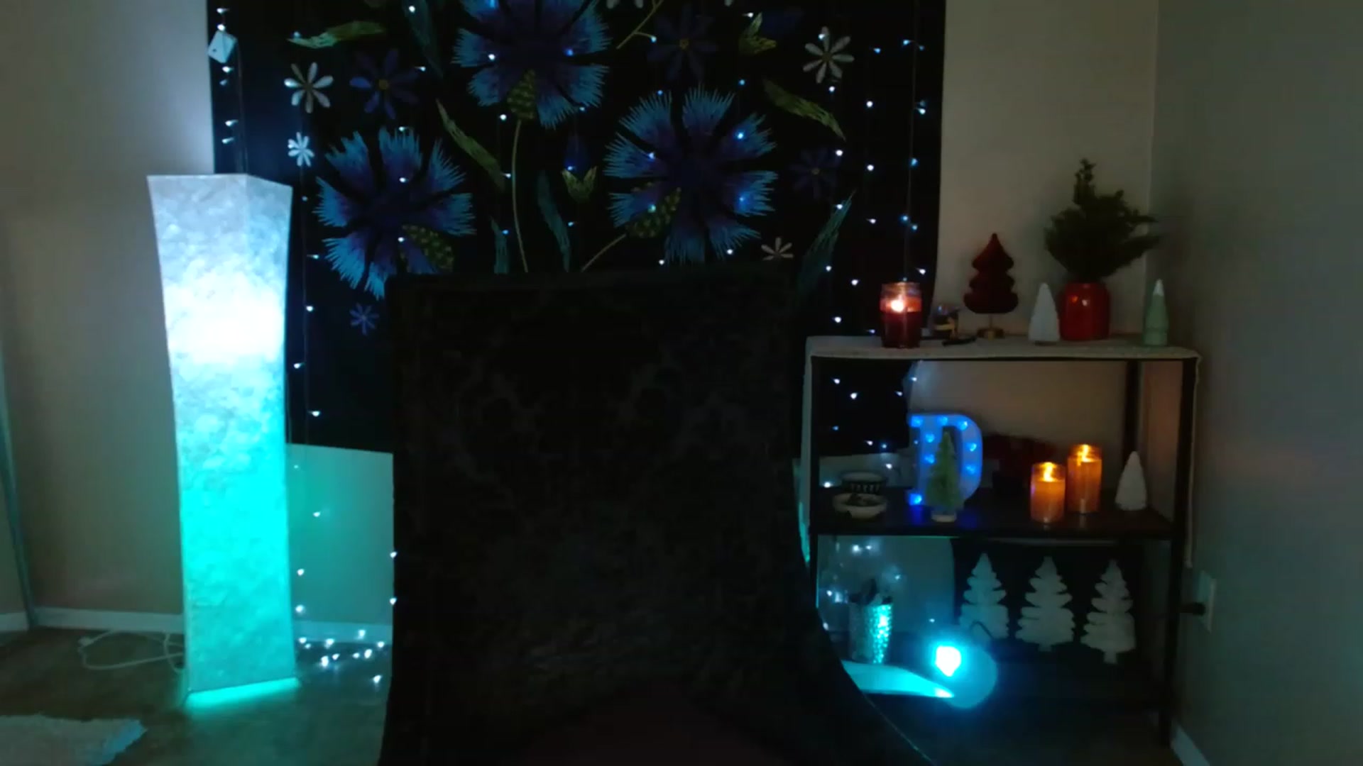 Gallery image thumbnail from DaniSpice's myfreecams stream on, 12/21/2022, 11:24 image 10 of 20
