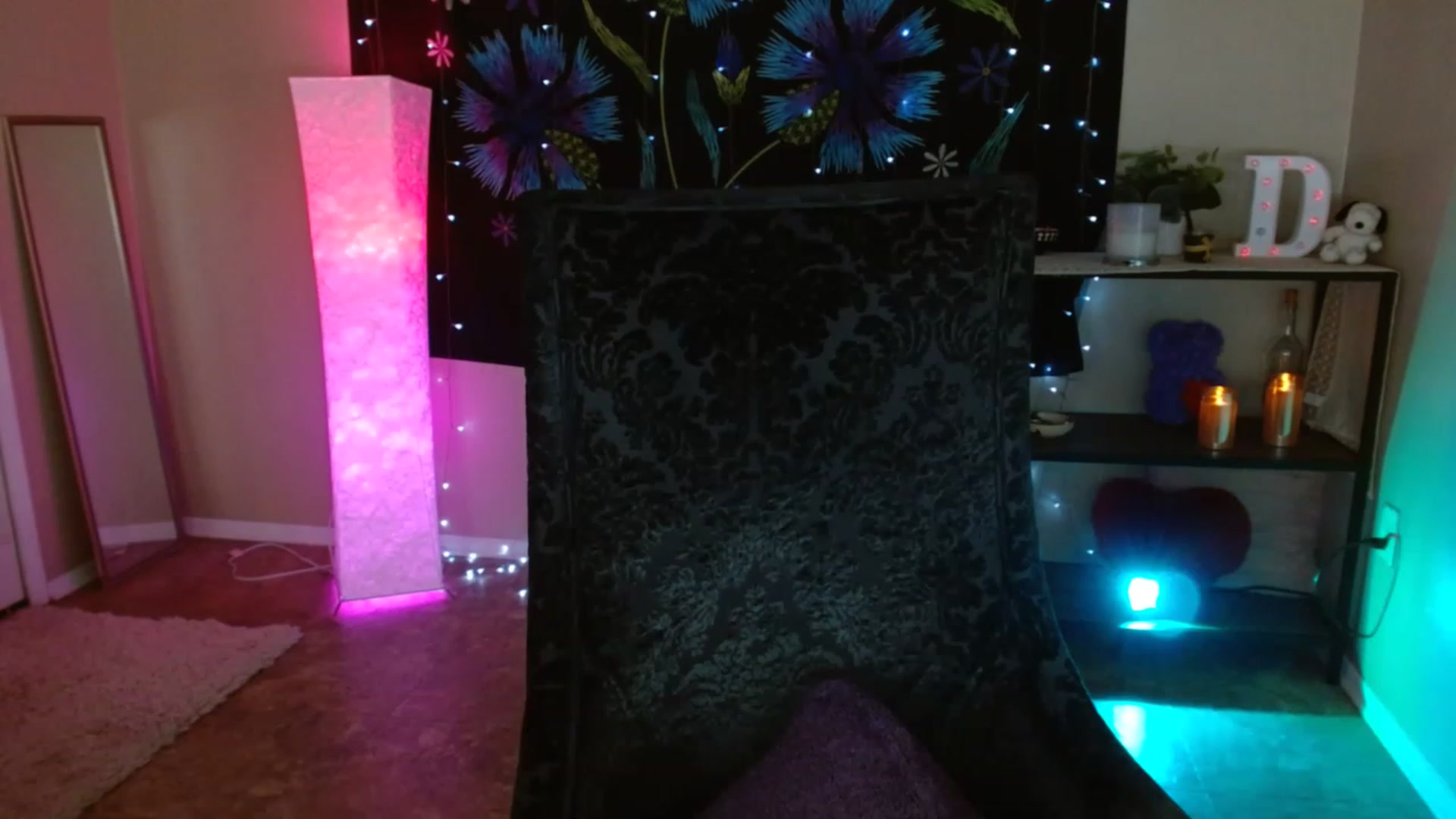 Gallery image thumbnail from DaniSpice's myfreecams stream on, 01/13/2023, 06:38 image 1 of 20