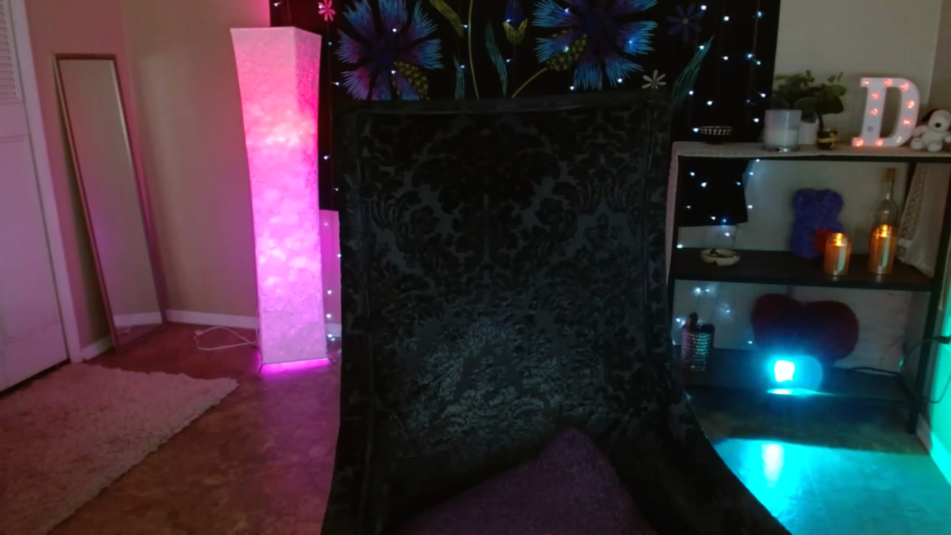 Gallery image thumbnail from DaniSpice's myfreecams stream on, 01/13/2023, 06:38 image 15 of 20