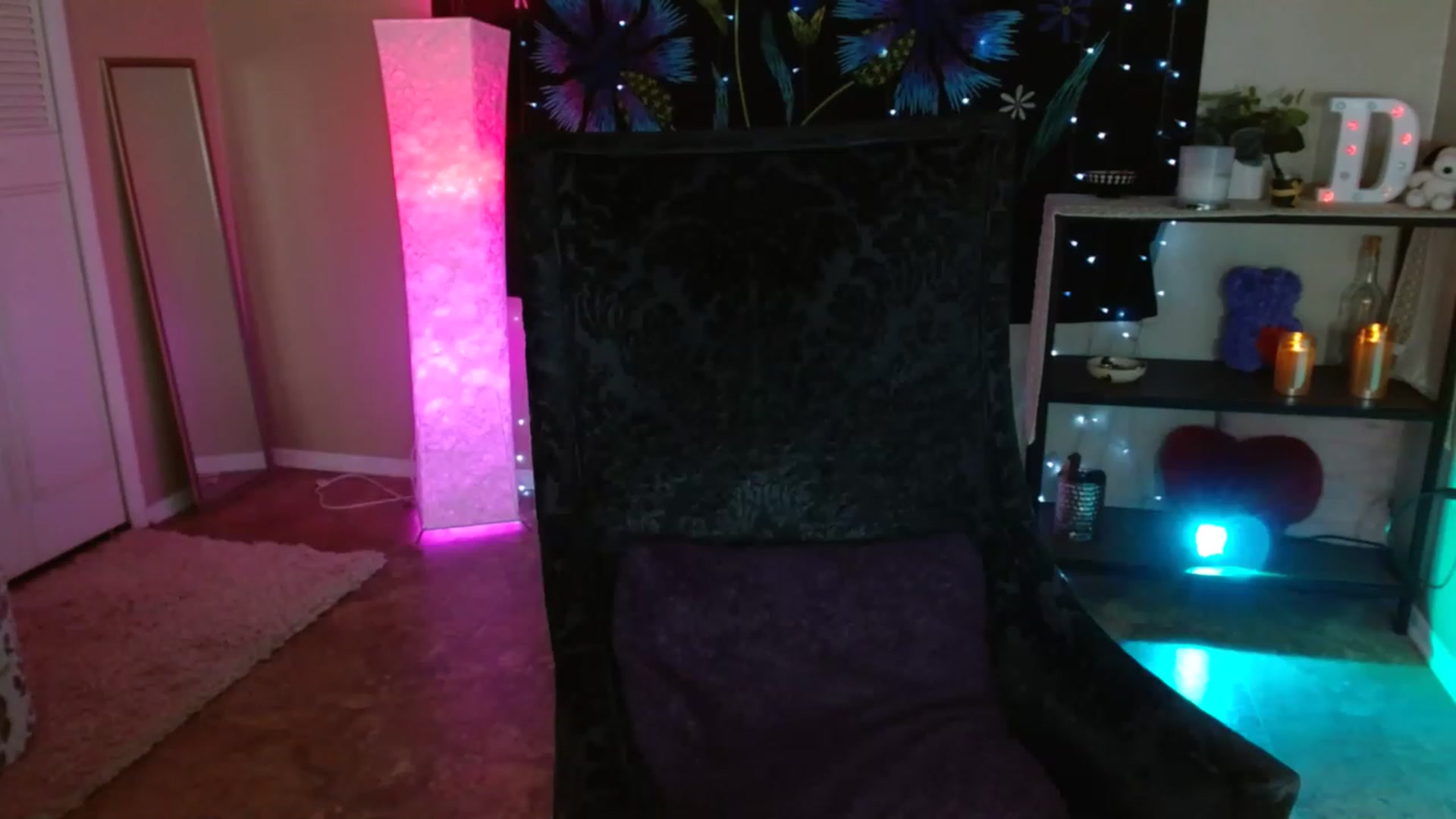 Gallery image thumbnail from DaniSpice's myfreecams stream on, 01/13/2023, 10:42 image 5 of 20