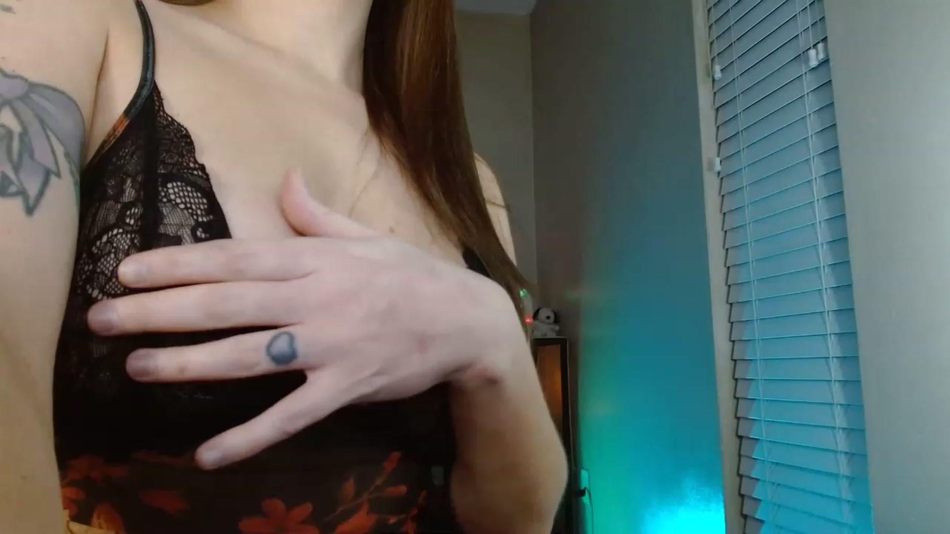 Gallery image thumbnail from DaniSpice's myfreecams stream on, 01/29/2023, 07:54 image 6 of 20