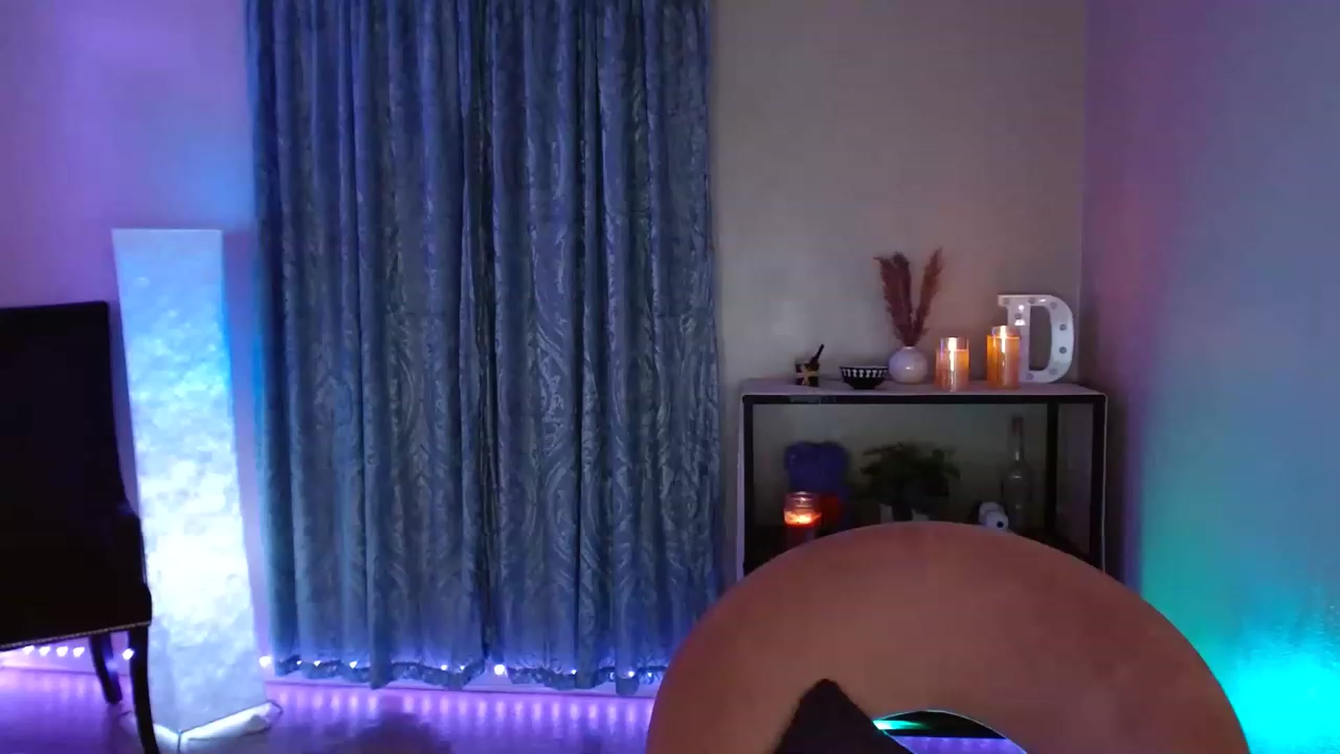 Gallery image thumbnail from DaniSpice's myfreecams stream on, 02/07/2023, 02:33 image 8 of 20