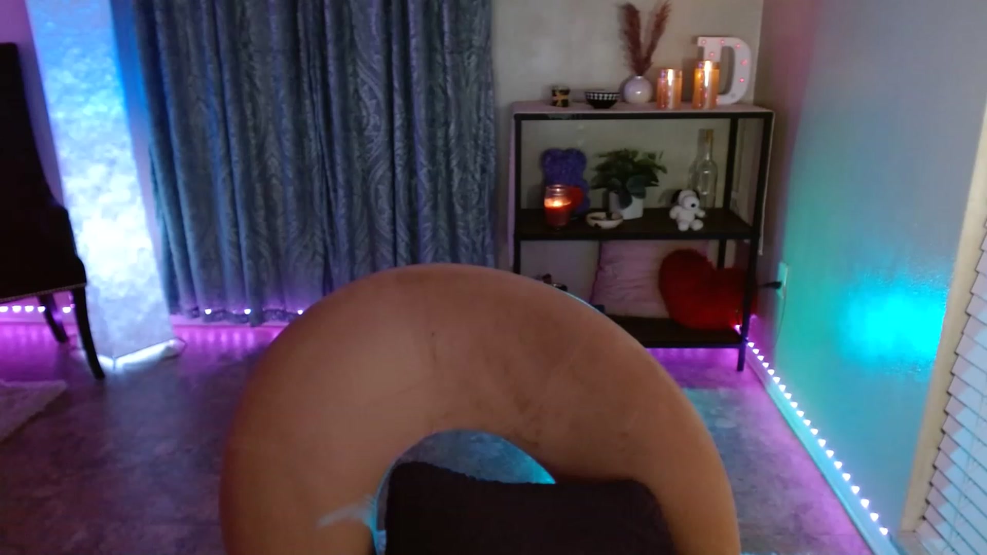 Gallery image thumbnail from DaniSpice's myfreecams stream on, 02/09/2023, 10:52 image 1 of 20