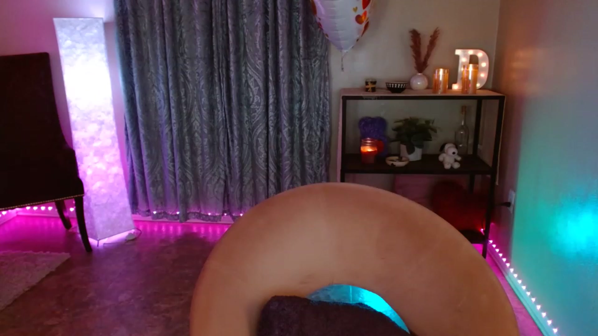 Gallery image thumbnail from DaniSpice's myfreecams stream on, 02/15/2023, 08:26 image 12 of 20