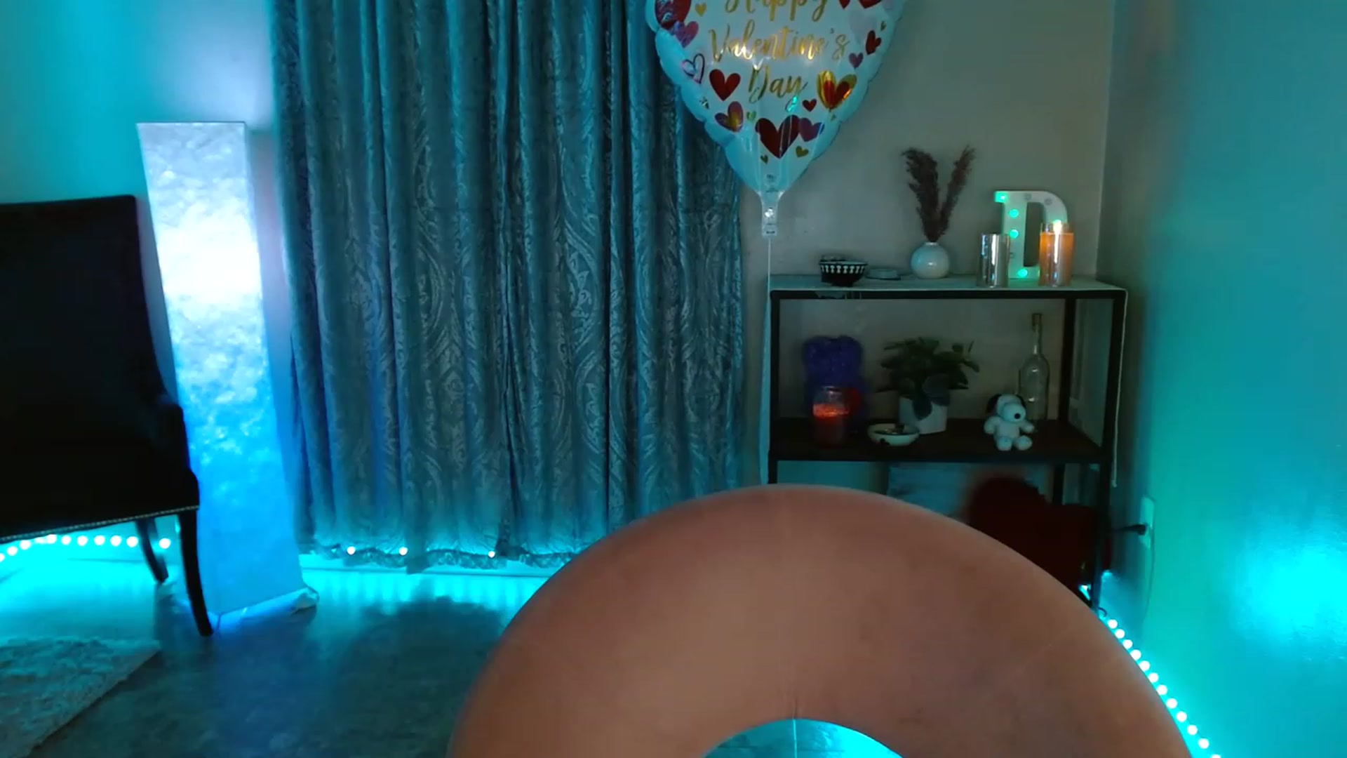 Gallery image thumbnail from DaniSpice's myfreecams stream on, 02/20/2023, 07:19 image 17 of 20
