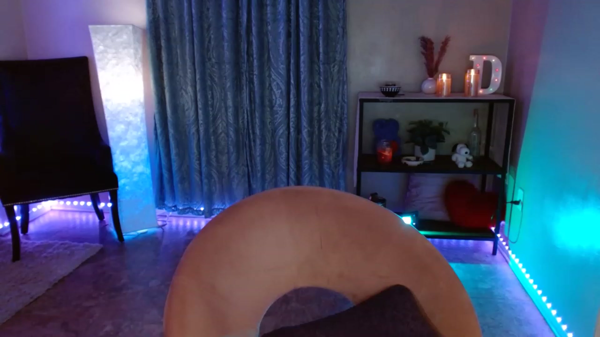 Gallery image thumbnail from DaniSpice's myfreecams stream on, 03/01/2023, 11:31 image 2 of 20