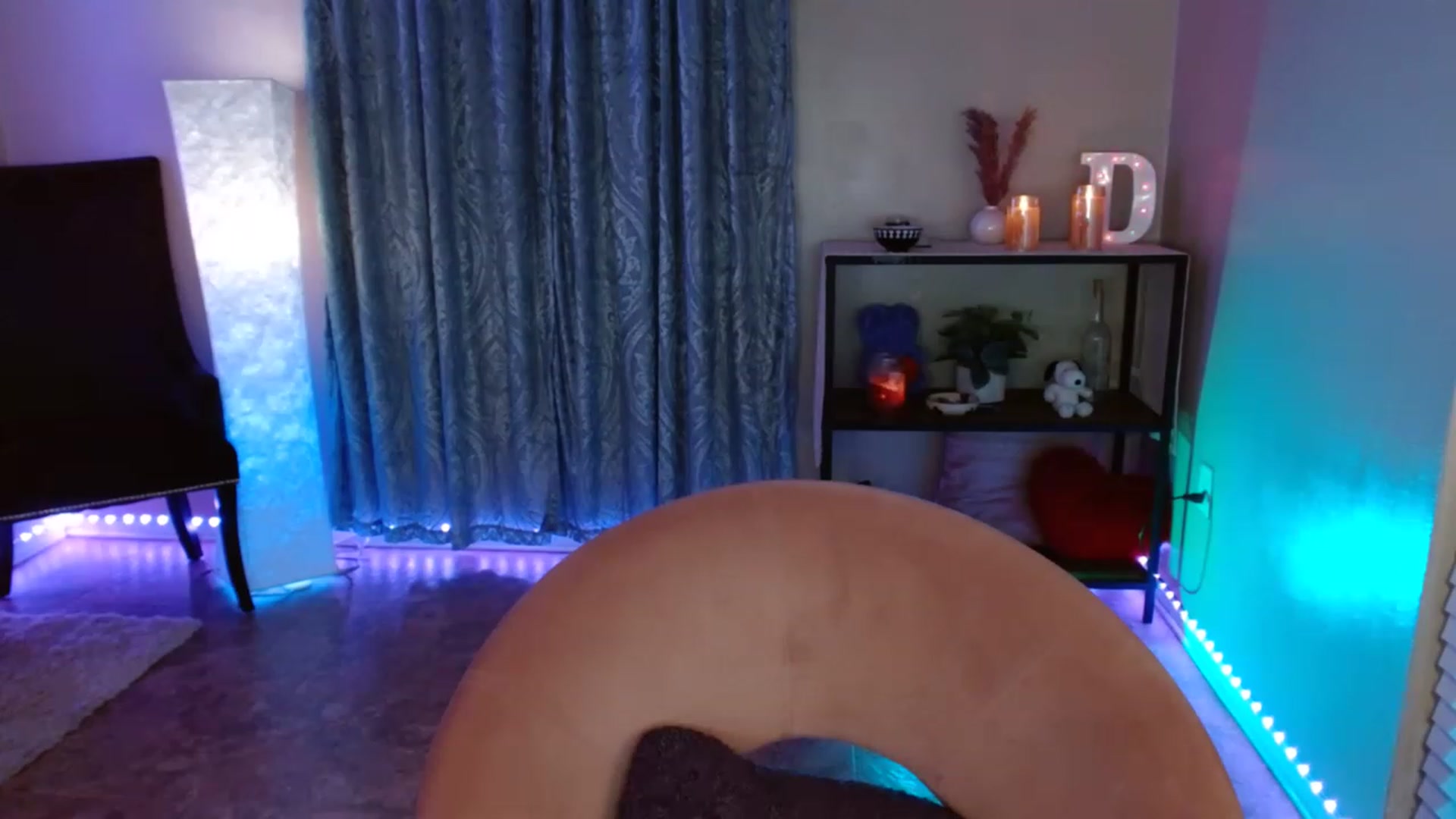 Gallery image thumbnail from DaniSpice's myfreecams stream on, 03/01/2023, 11:31 image 20 of 20