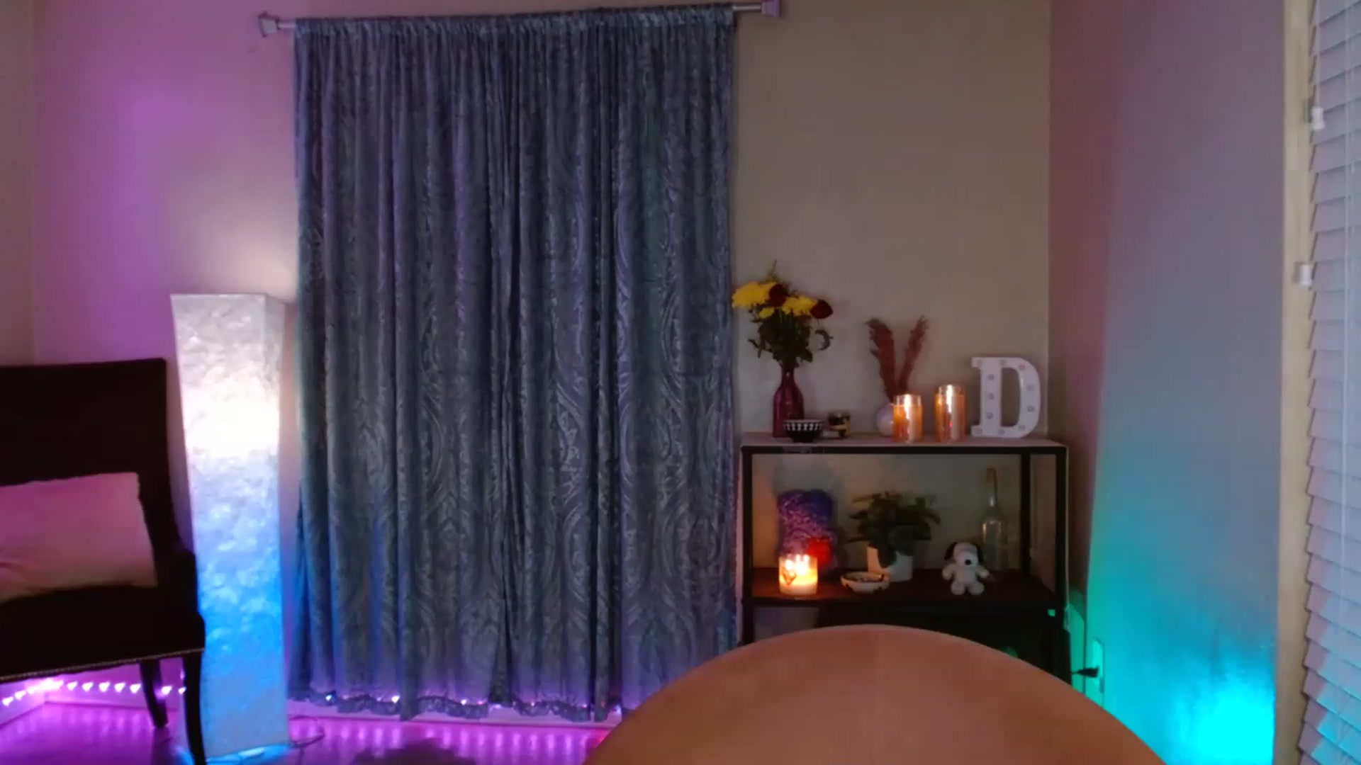 Gallery image thumbnail from DaniSpice's myfreecams stream on, 03/08/2023, 10:43 image 16 of 20