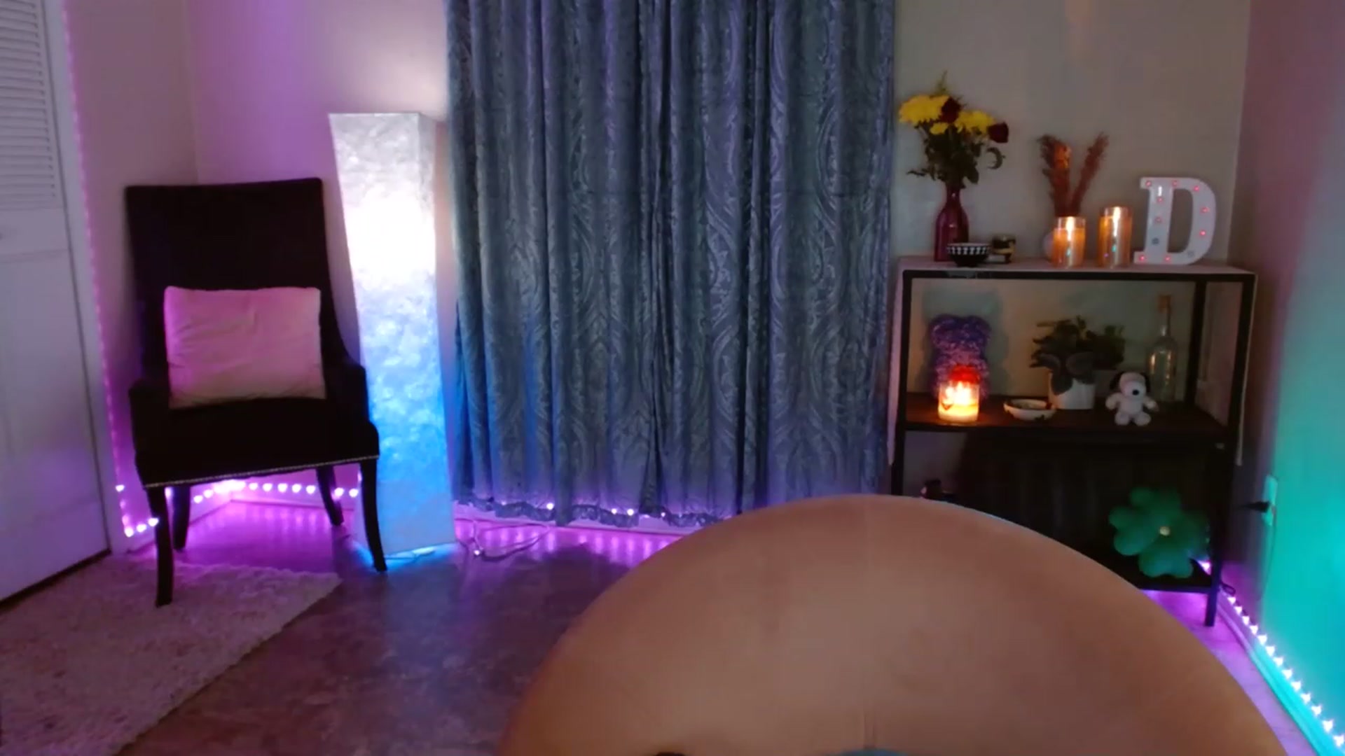 Gallery image thumbnail from DaniSpice's myfreecams stream on, 03/09/2023, 11:14 image 18 of 20