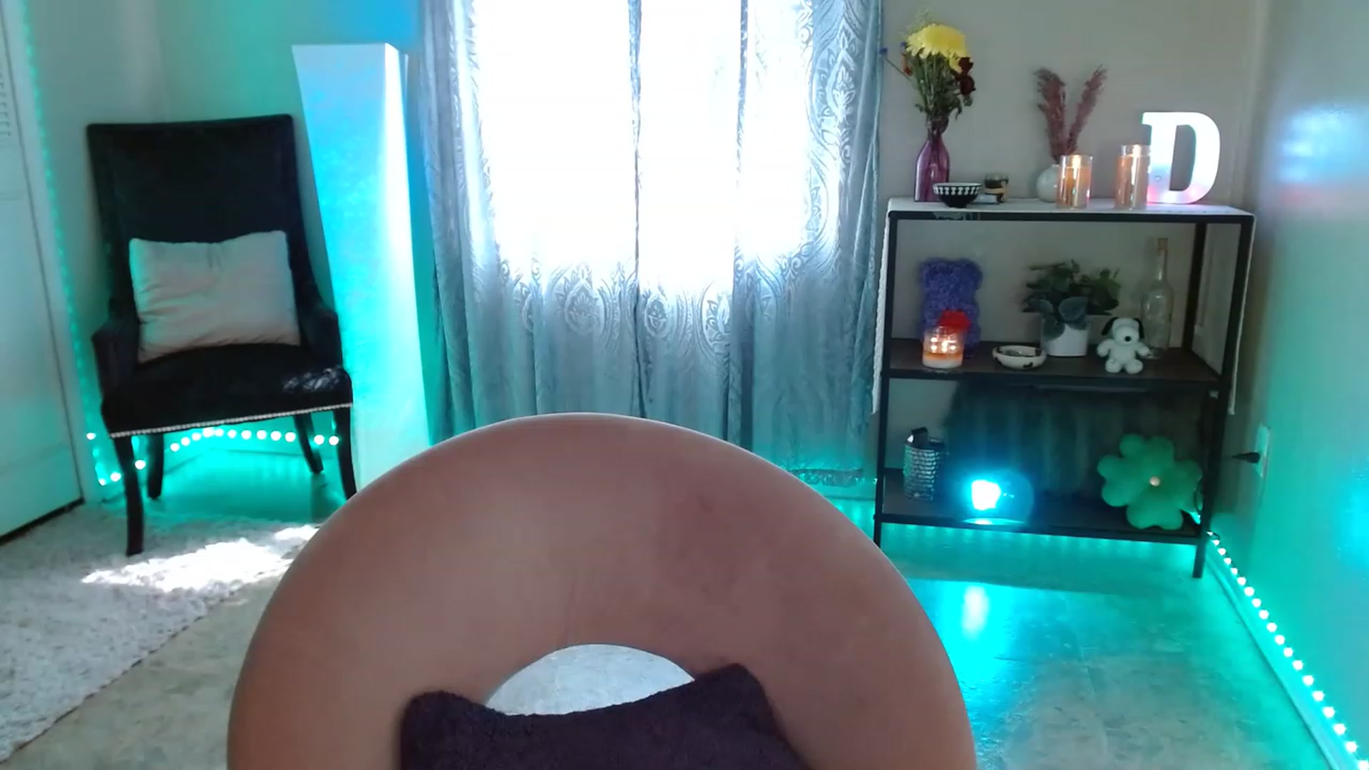 Gallery image thumbnail from DaniSpice's myfreecams stream on, 03/12/2023, 19:46 image 14 of 20