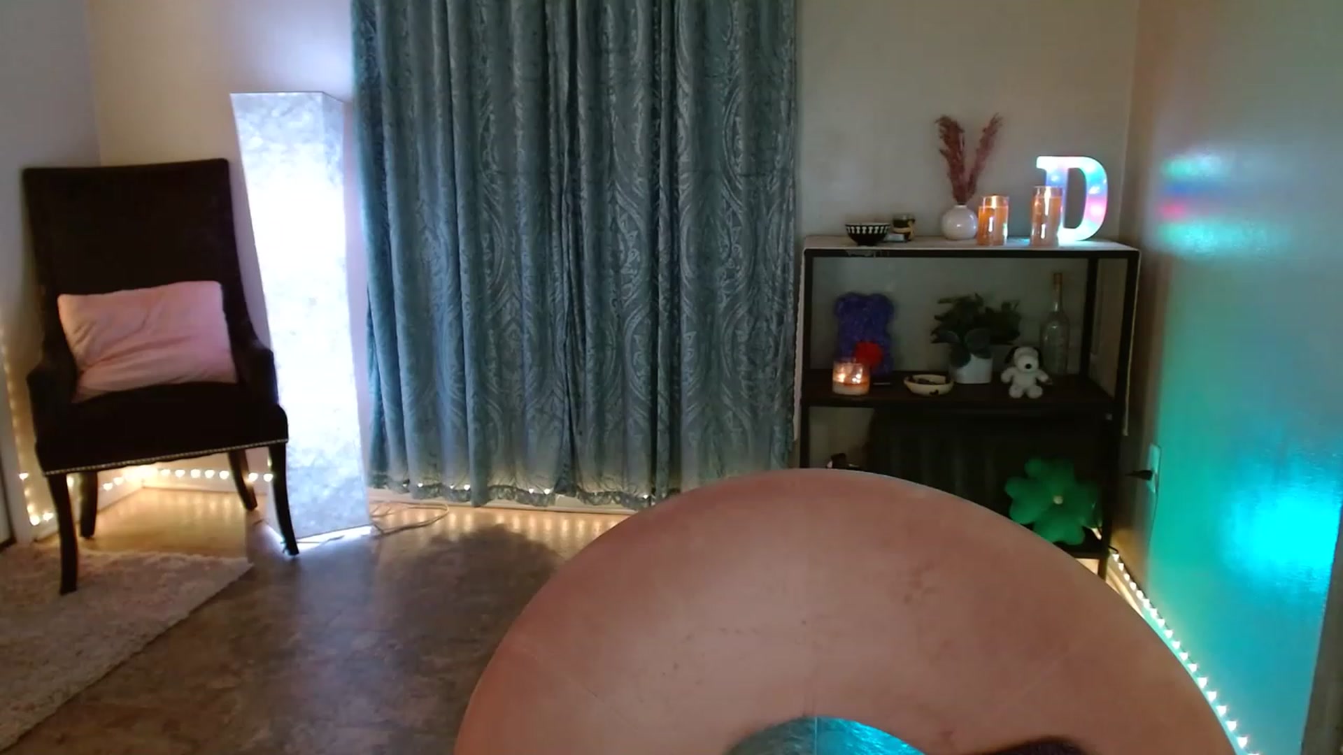 Gallery image thumbnail from DaniSpice's myfreecams stream on, 03/15/2023, 07:28 image 4 of 20