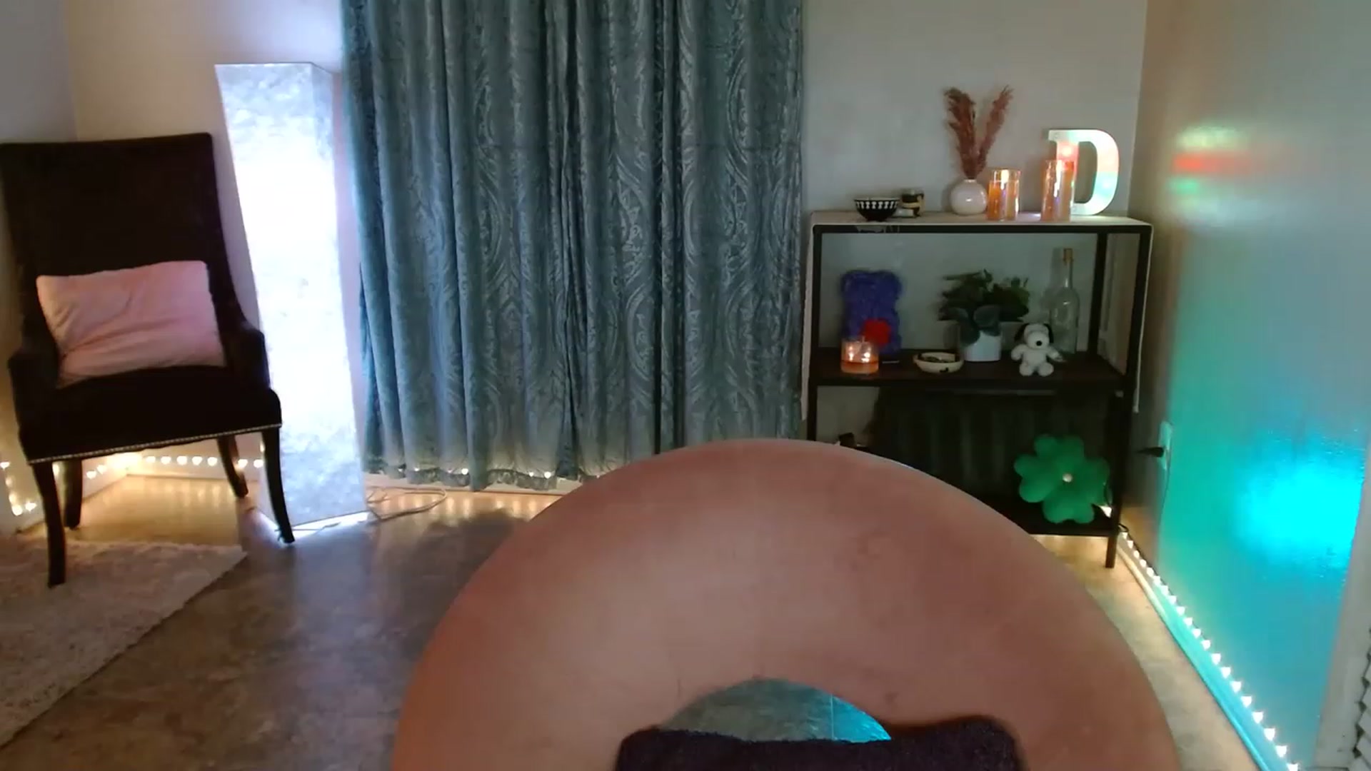 Gallery image thumbnail from DaniSpice's myfreecams stream on, 03/15/2023, 08:17 image 11 of 20