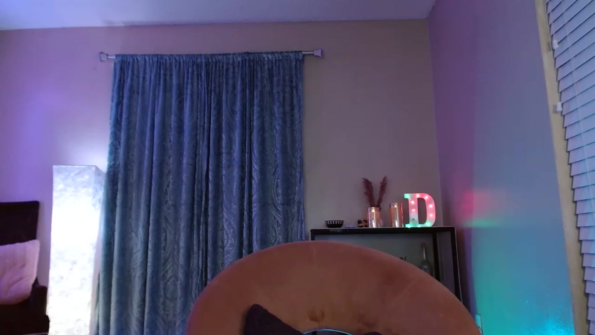 Gallery image thumbnail from DaniSpice's myfreecams stream on, 04/01/2023, 04:24 image 8 of 20