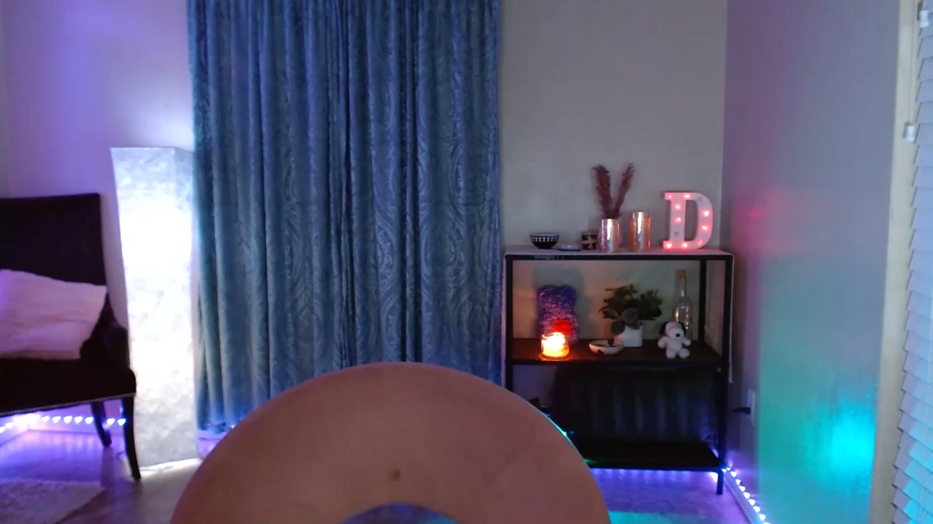 Gallery image thumbnail from DaniSpice's myfreecams stream on, 04/07/2023, 13:15 image 2 of 20