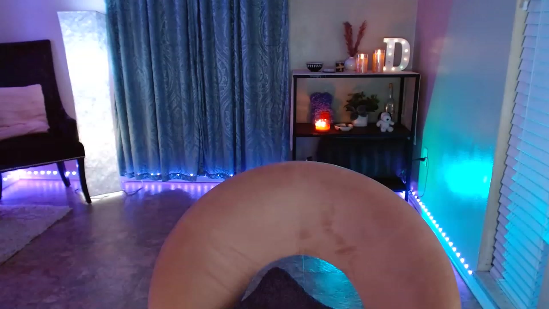 Gallery image thumbnail from DaniSpice's myfreecams stream on, 04/13/2023, 06:42 image 19 of 20