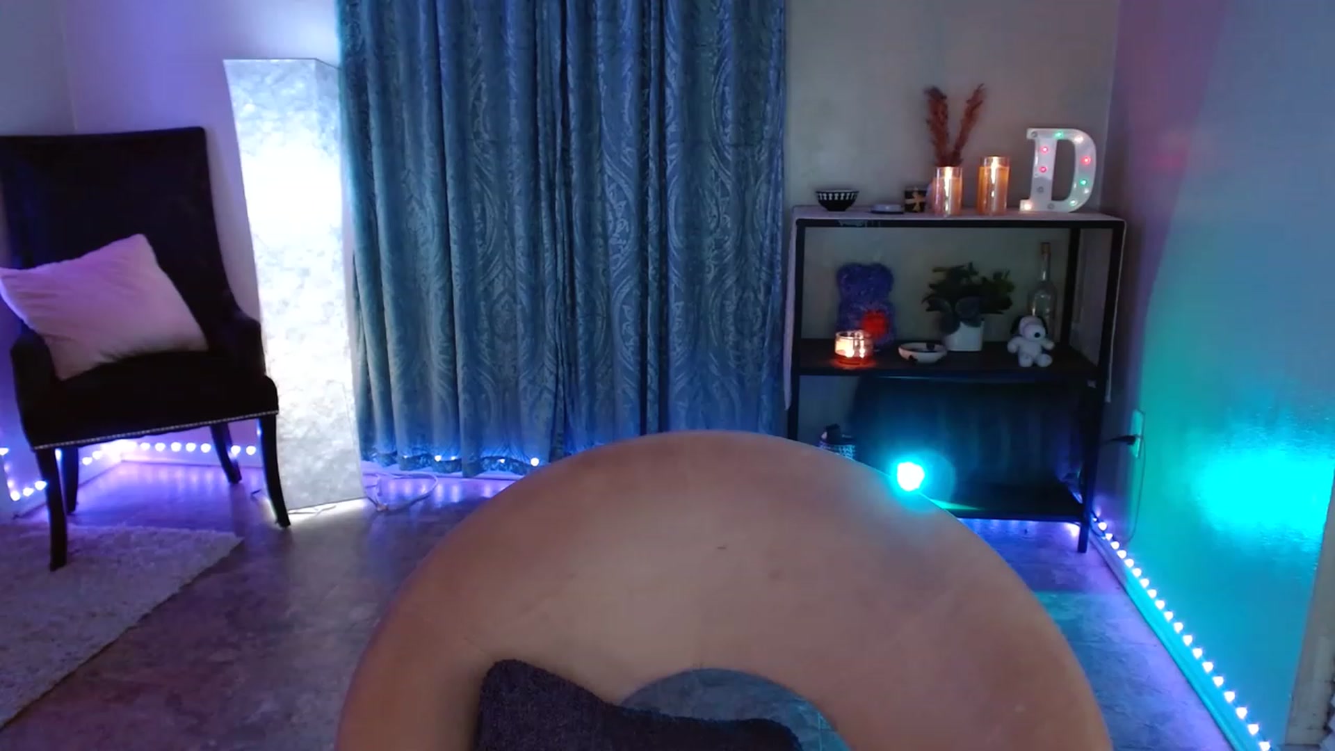 Gallery image thumbnail from DaniSpice's myfreecams stream on, 04/16/2023, 06:01 image 15 of 20