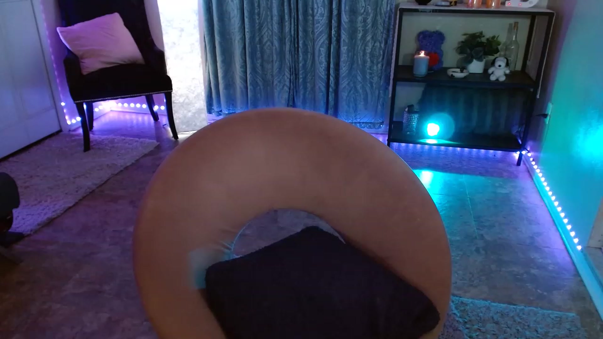 Gallery image thumbnail from DaniSpice's myfreecams stream on, 04/21/2023, 11:07 image 2 of 20
