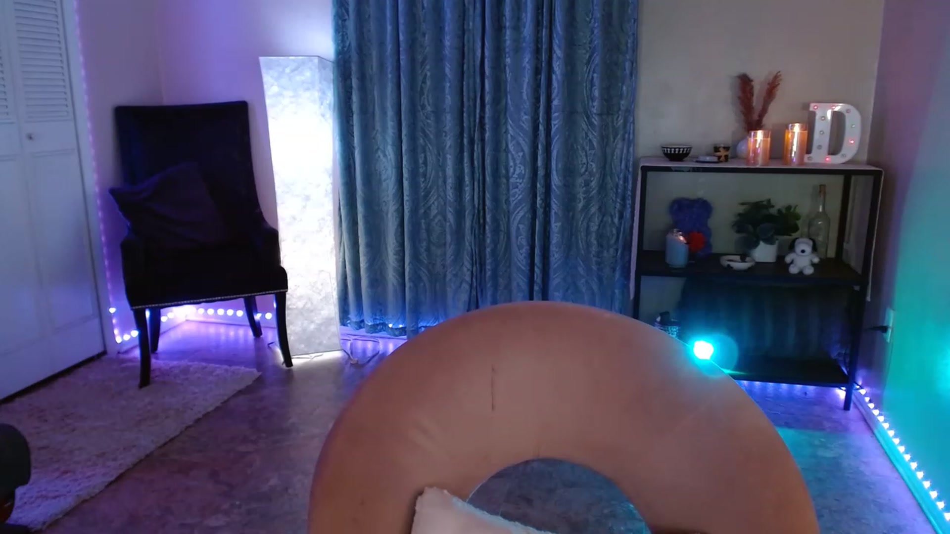 Gallery image thumbnail from DaniSpice's myfreecams stream on, 04/25/2023, 07:01 image 19 of 20