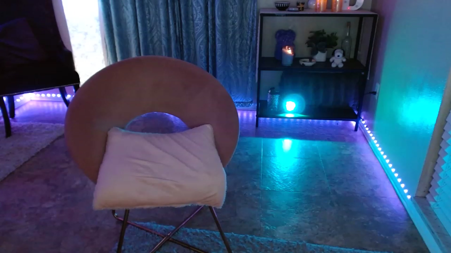 Gallery image thumbnail from DaniSpice's myfreecams stream on, 04/26/2023, 06:06 image 12 of 20