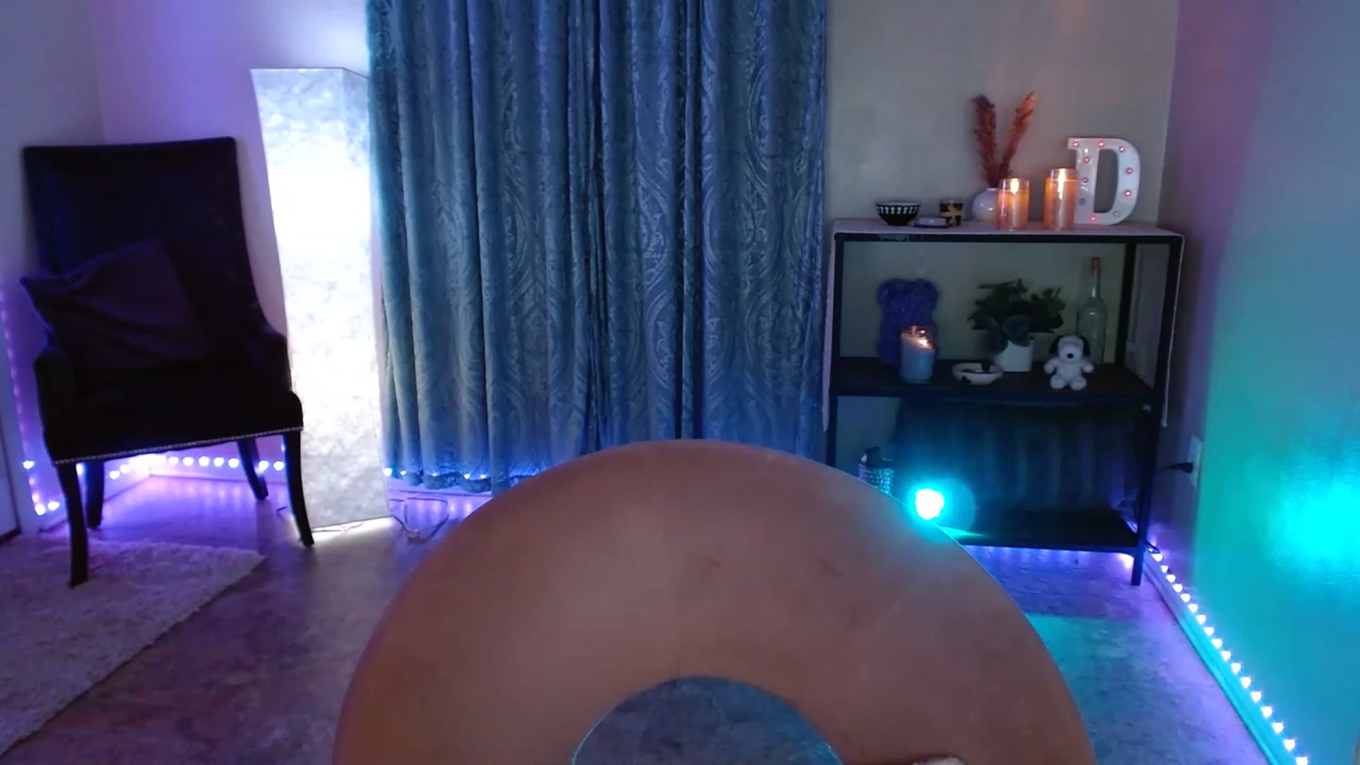 Gallery image thumbnail from DaniSpice's myfreecams stream on, 04/26/2023, 06:06 image 8 of 20