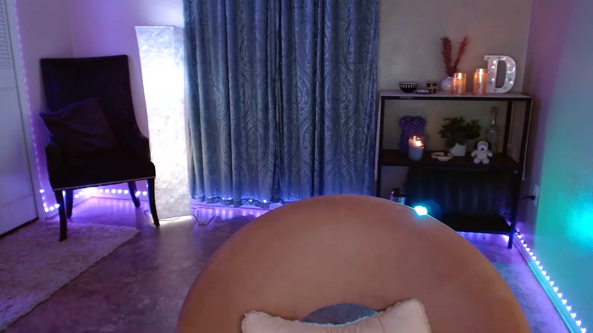 Gallery image thumbnail from DaniSpice's myfreecams stream on, 04/26/2023, 09:56 image 16 of 20