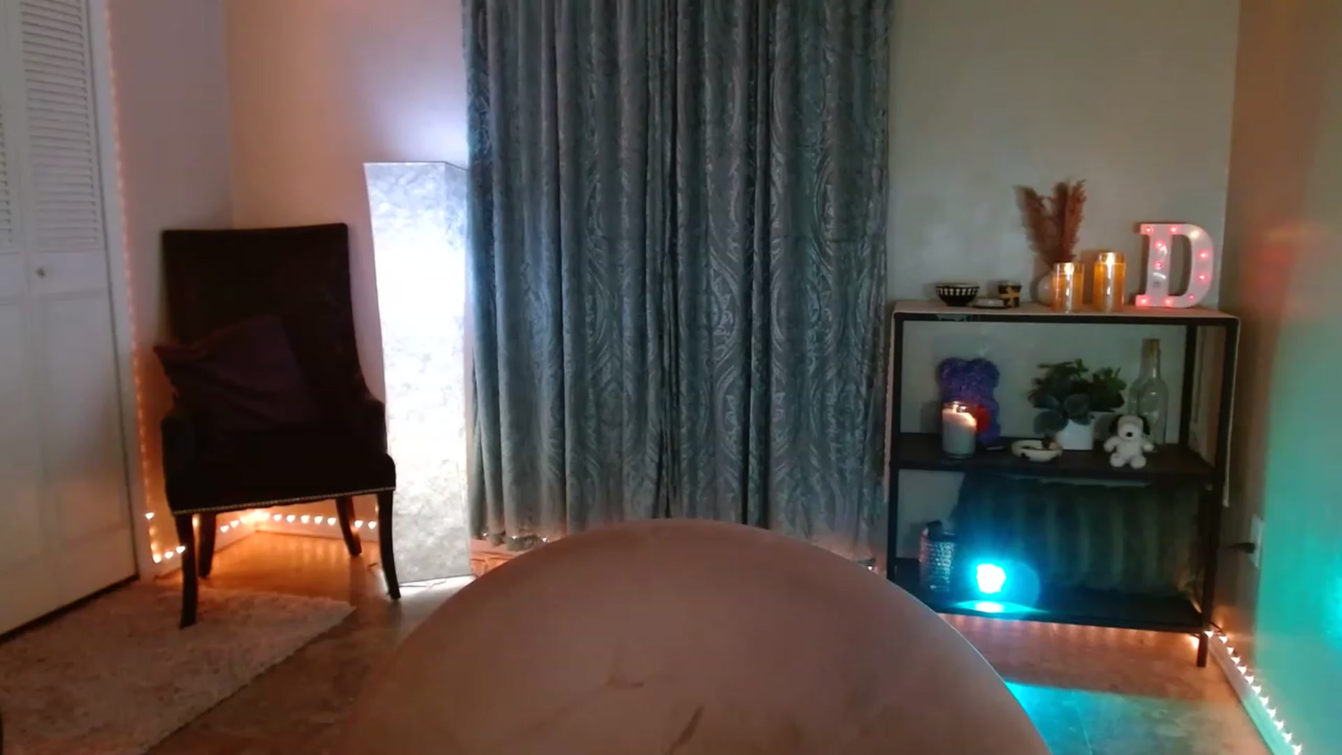 Gallery image thumbnail from DaniSpice's myfreecams stream on, 04/27/2023, 07:12 image 16 of 20
