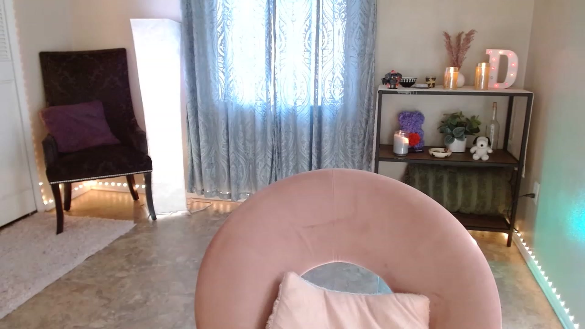 Gallery image thumbnail from DaniSpice's myfreecams stream on, 05/01/2023, 22:05 image 6 of 20
